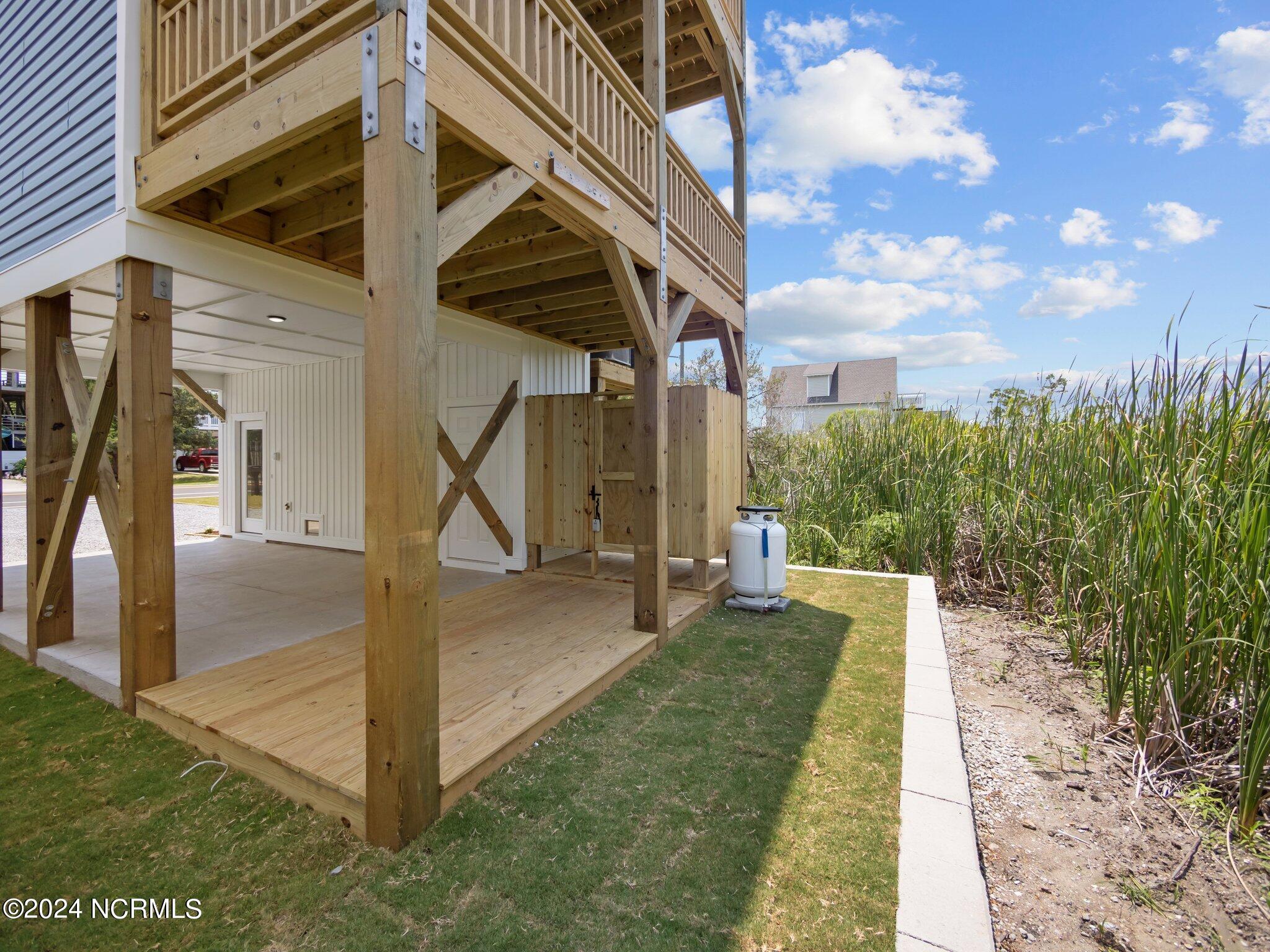1015 S Topsail Drive Property Photo 55