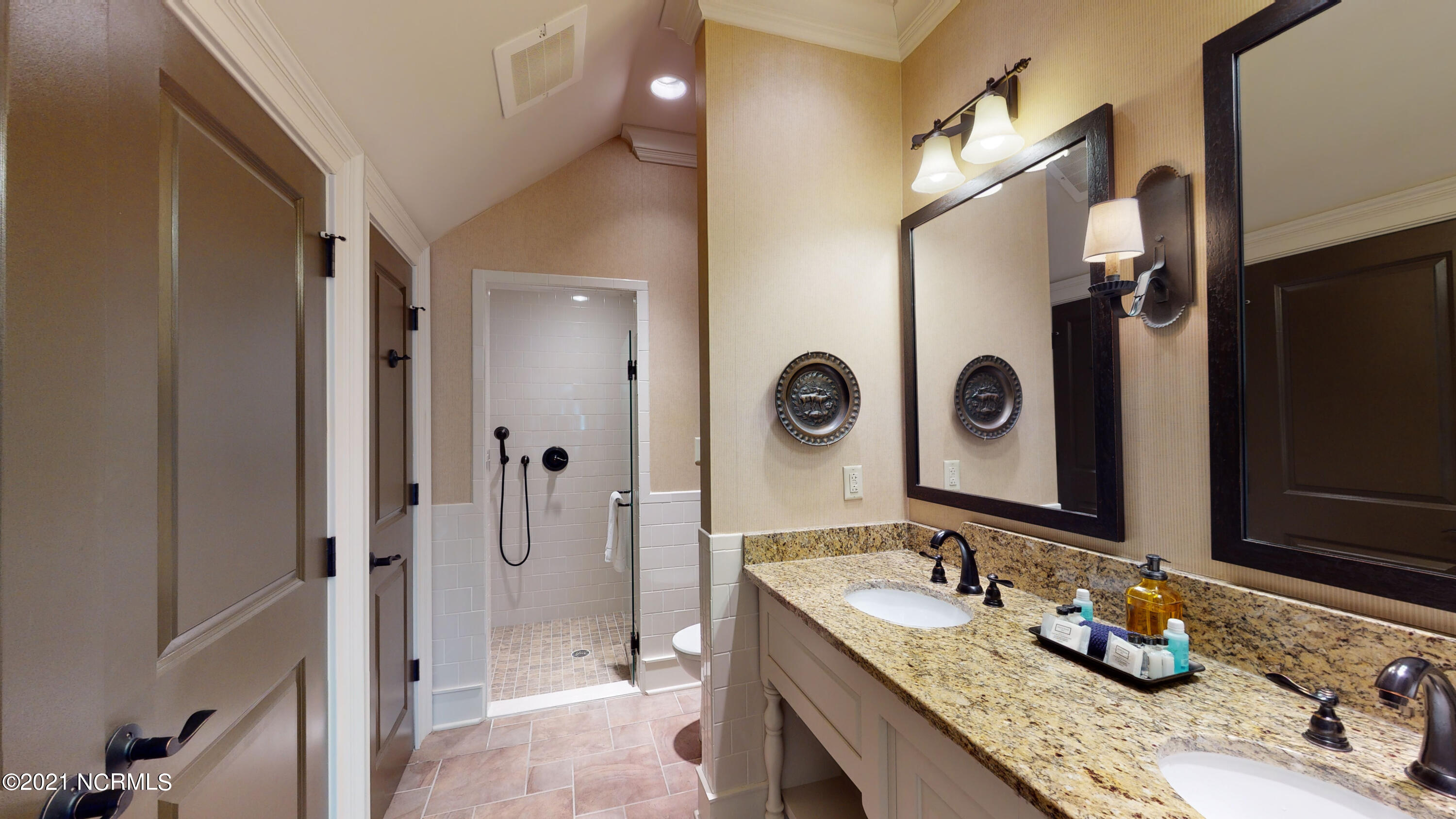 103 Forest Creek Drive K Property Photo 8