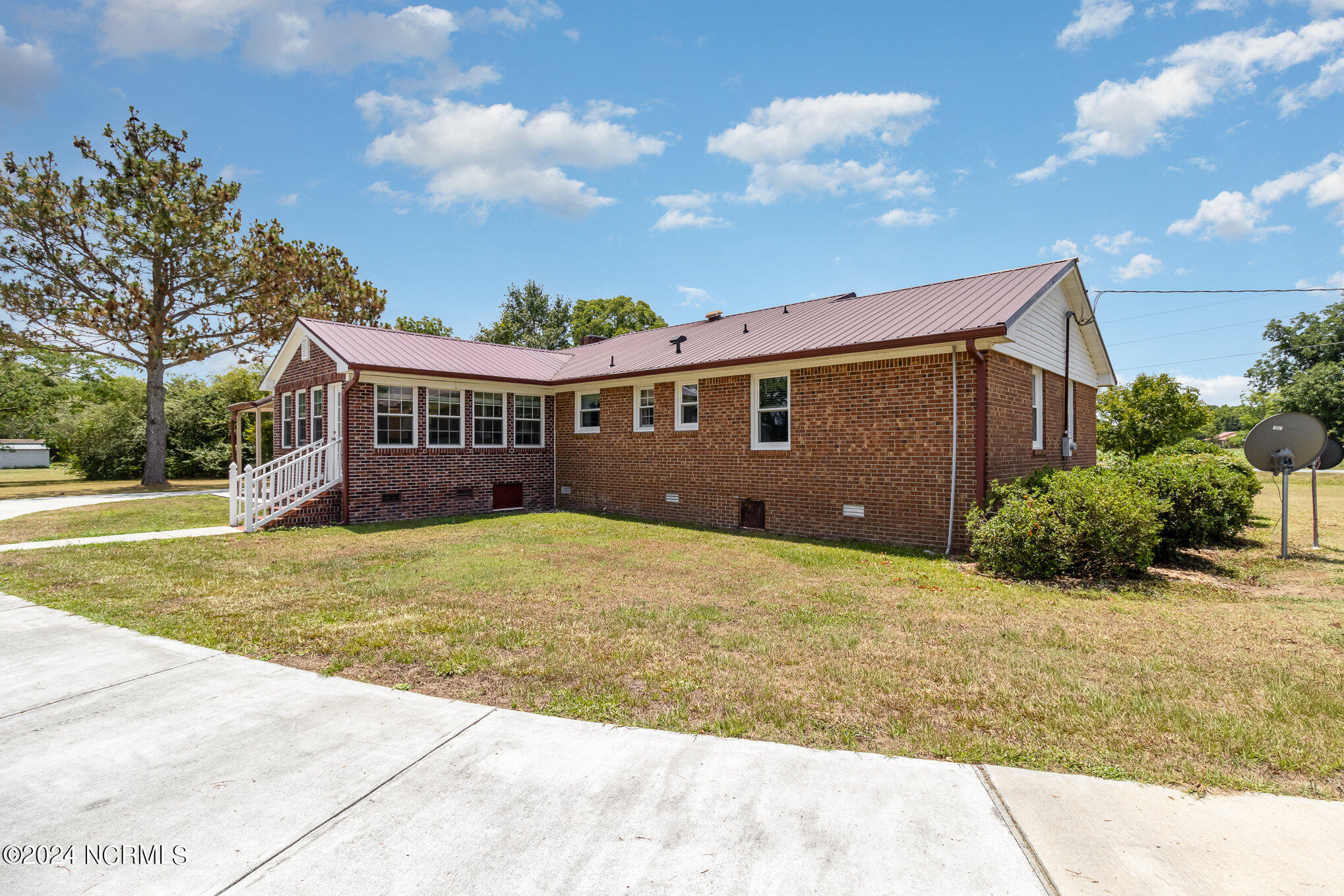 75 Lisbon Bridge Road Property Photo 2