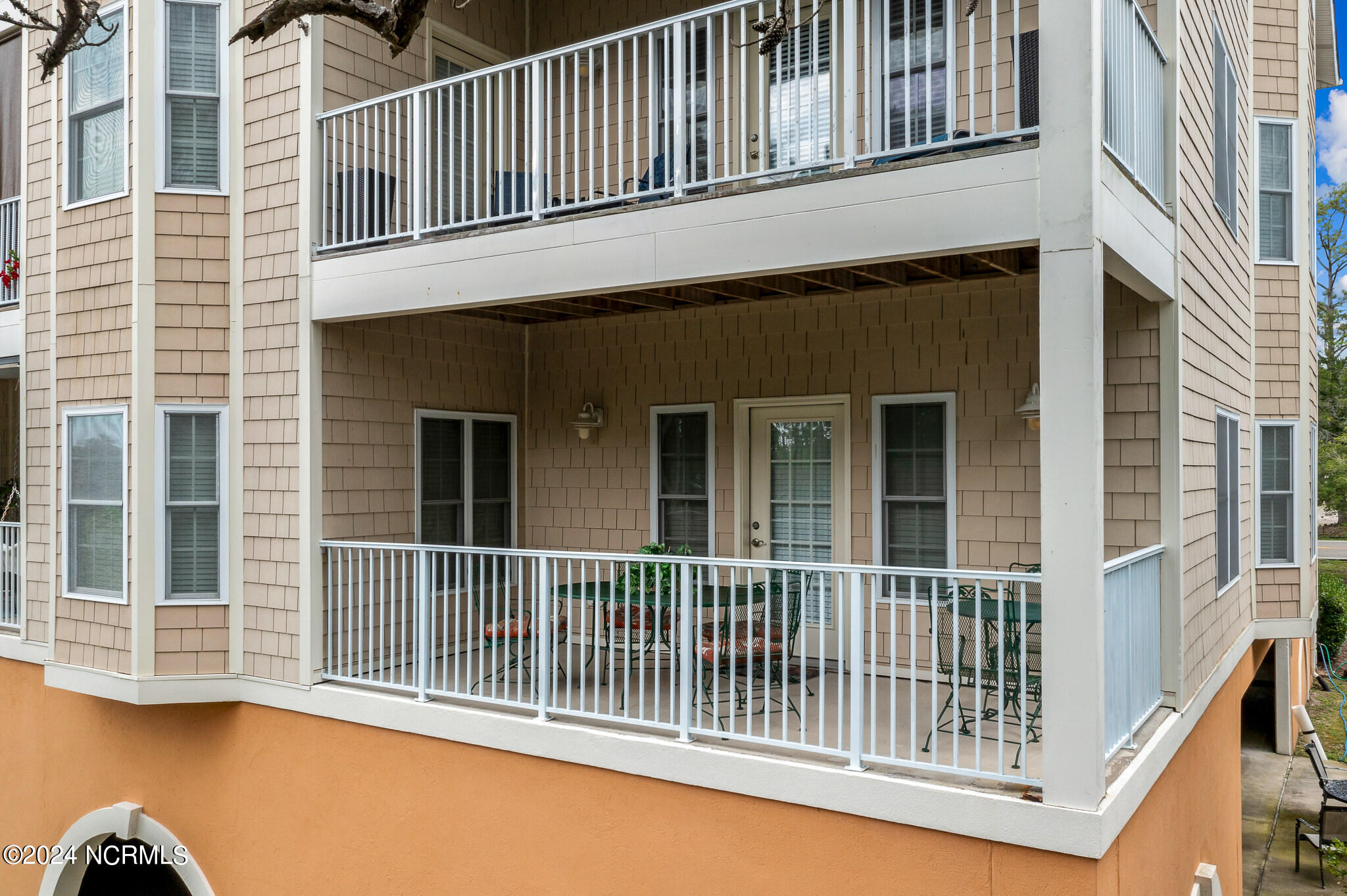 2252 Dolphin Shores Drive Unit 1 Property Photo 35