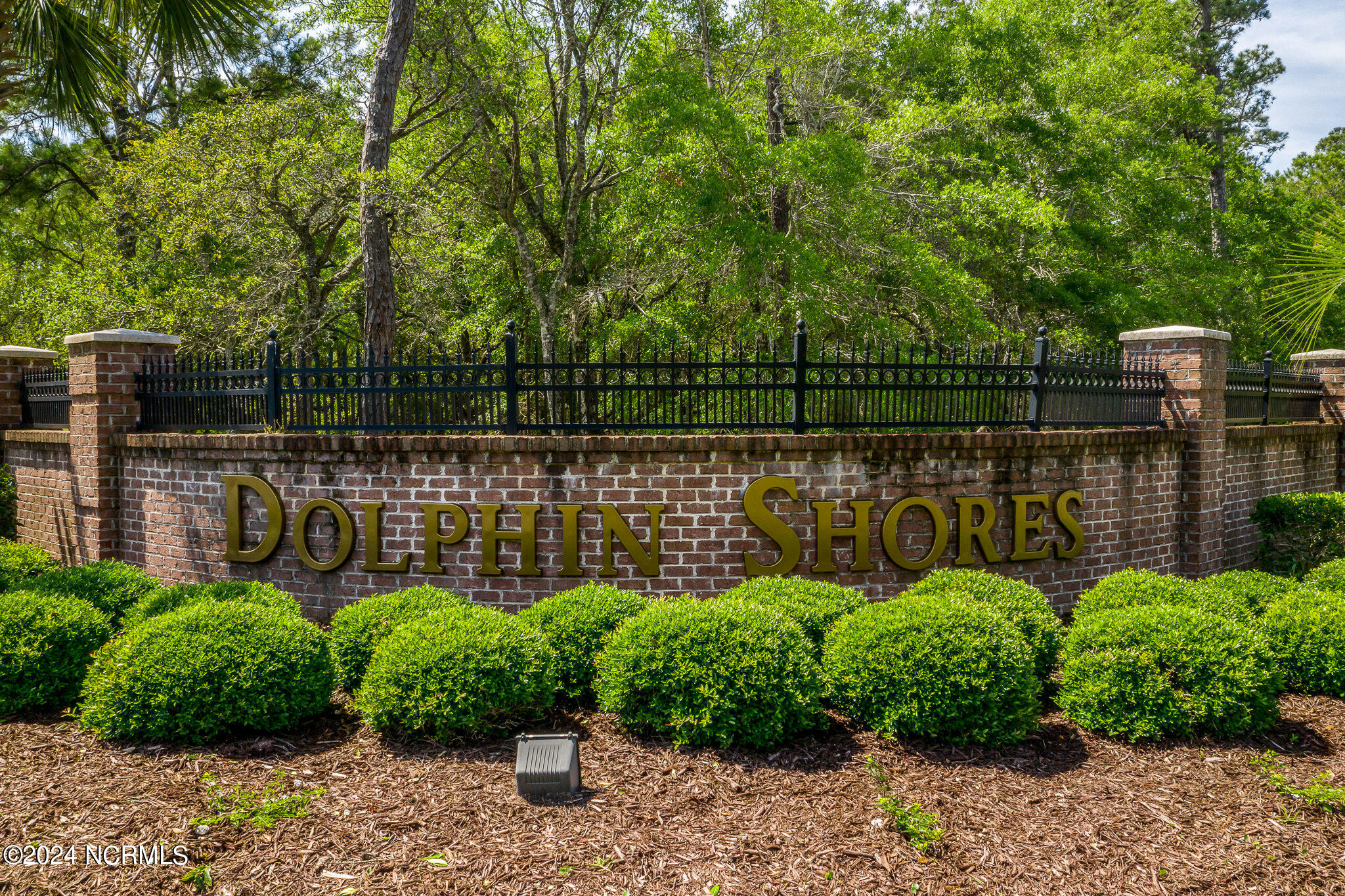 2252 Dolphin Shores Drive Unit 1 Property Photo 46
