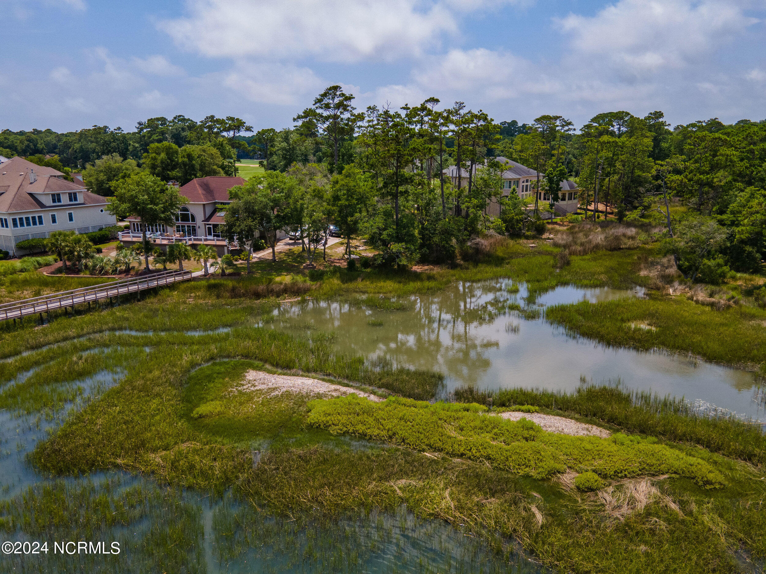 168 Genoes Point Road Property Photo 8