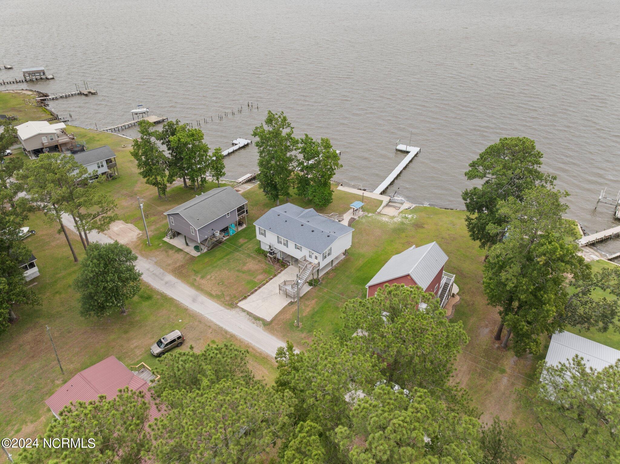 193 Water Street Property Photo 8