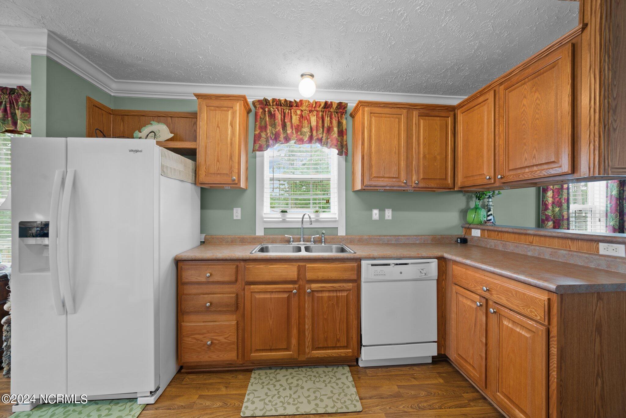 193 Water Street Property Photo 31