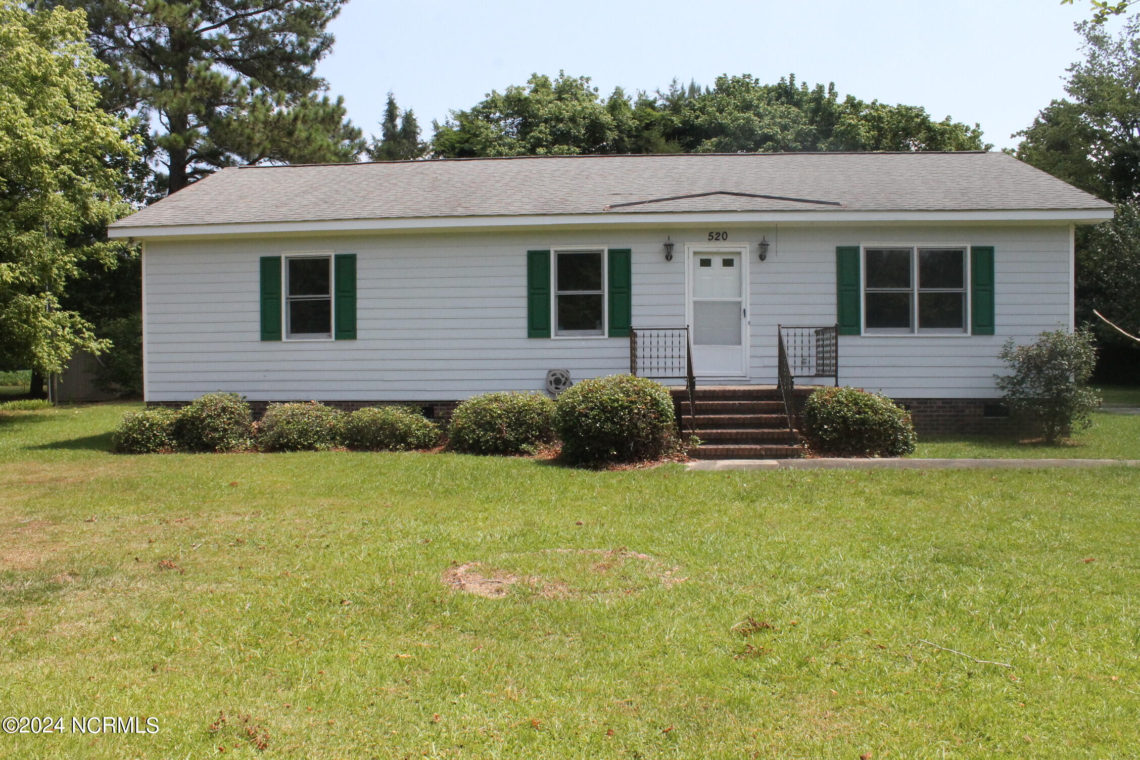 520 Sunset Terrace Property Photo 1