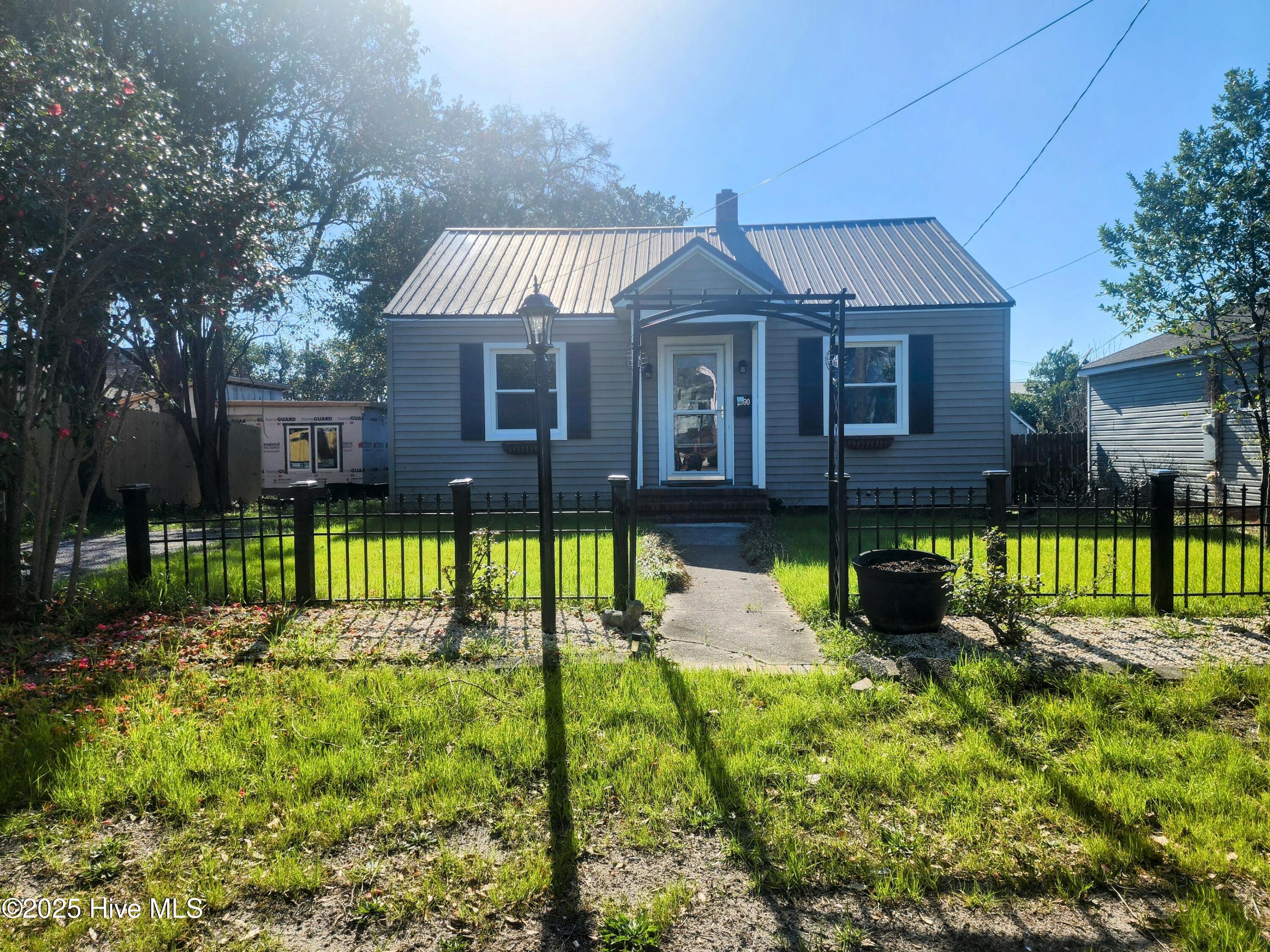 2090 Burnett Boulevard Property Photo 2