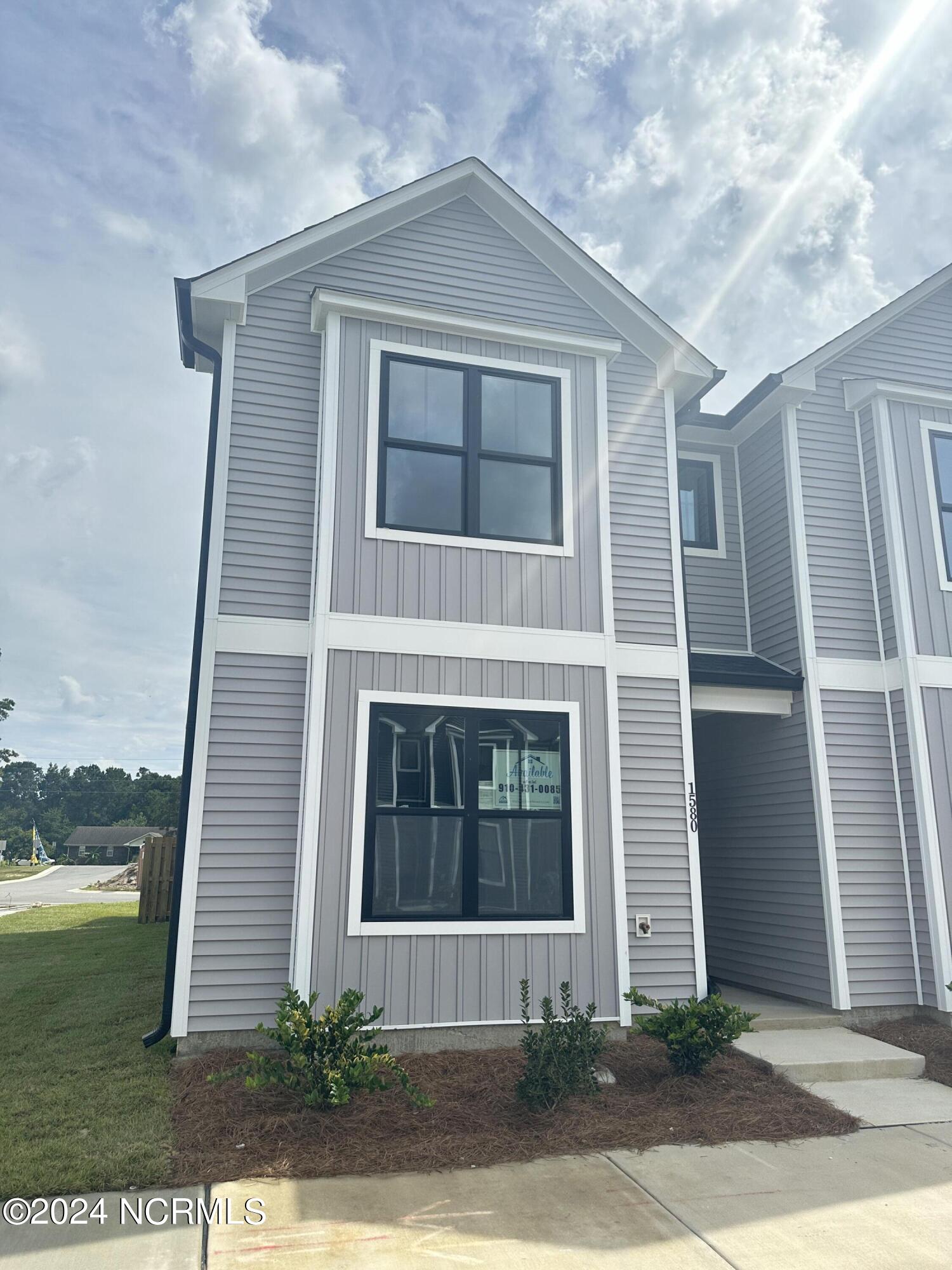 1580 Dusk Cove Property Photo 1