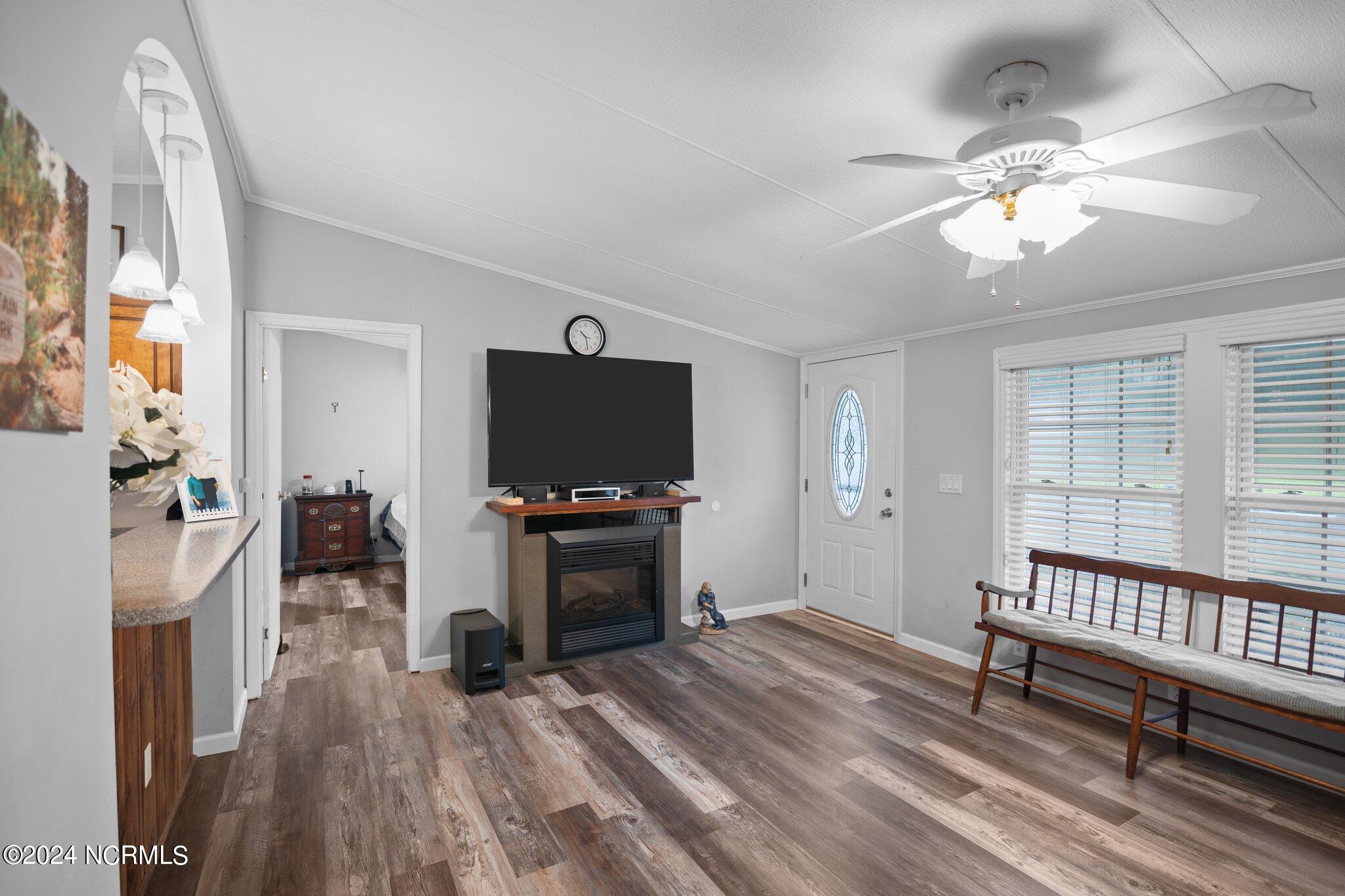 2277 Hull Road Property Photo 6