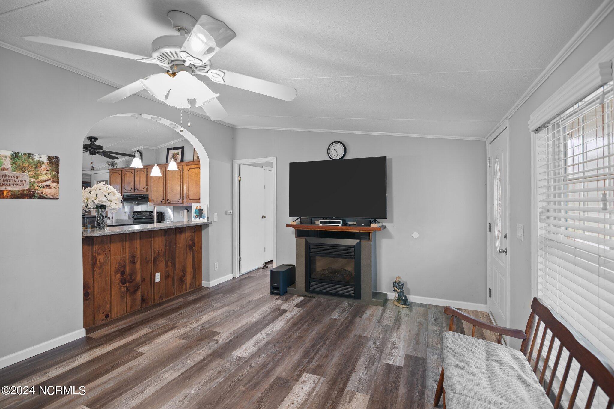 2277 Hull Road Property Photo 8