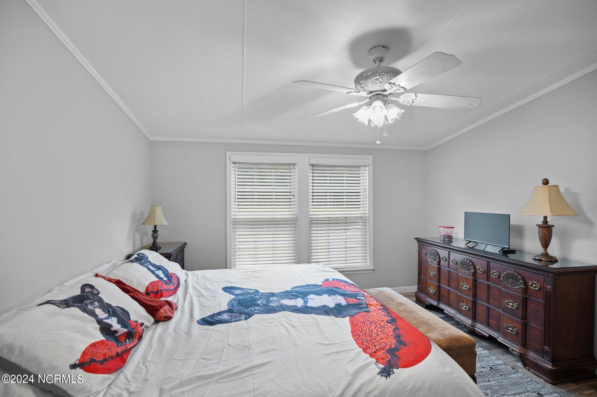 2277 Hull Road Property Photo 20