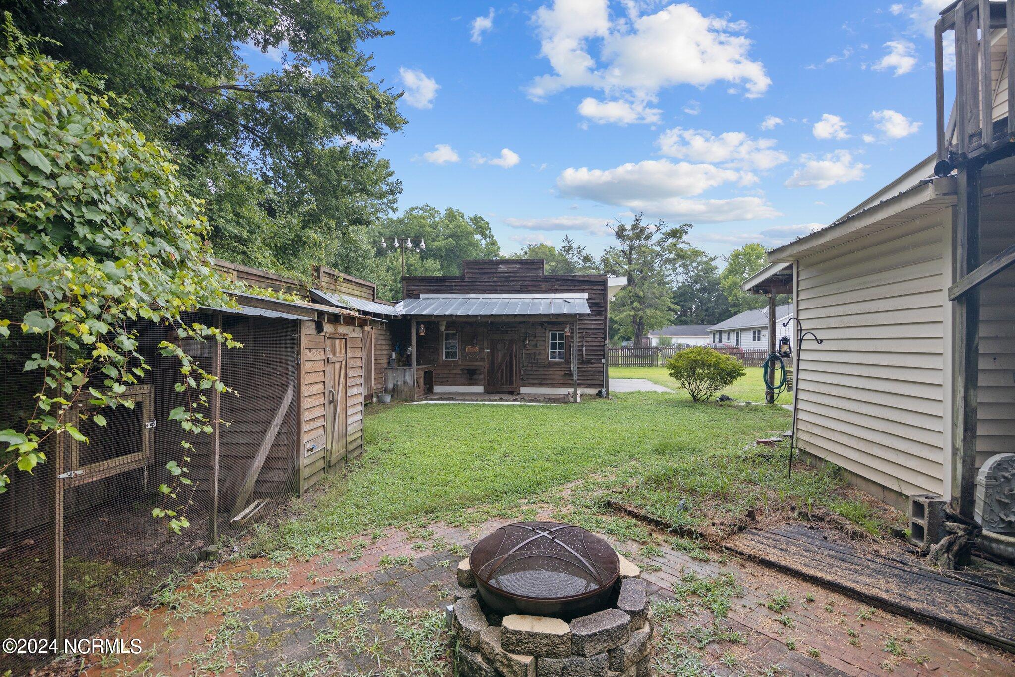 2277 Hull Road Property Photo 37