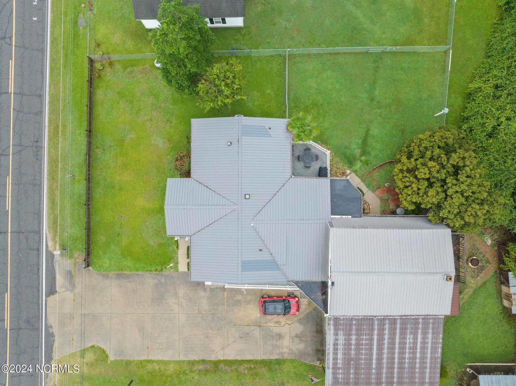 2277 Hull Road Property Photo 45