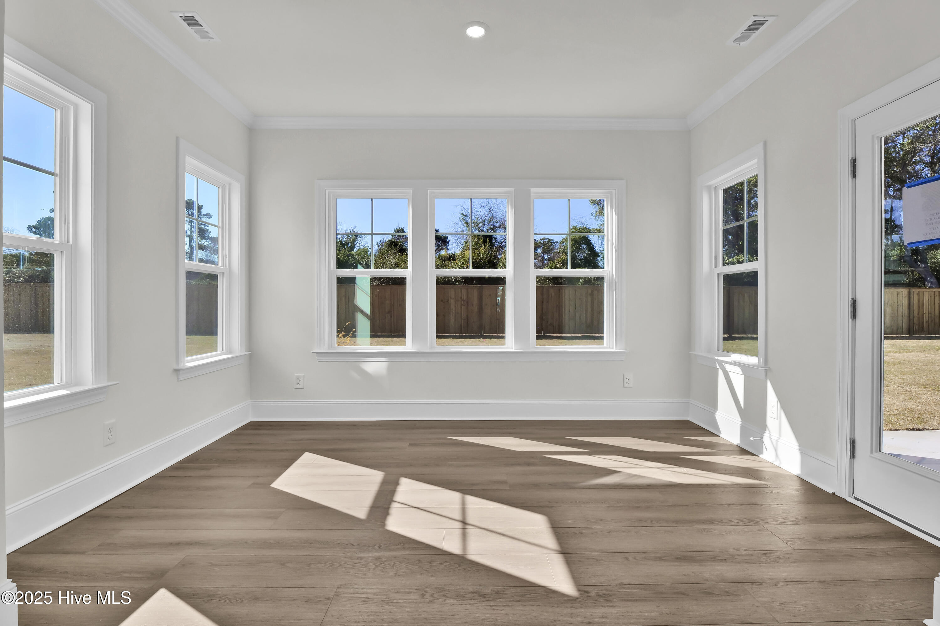 118 Planters Walk Property Photo 27