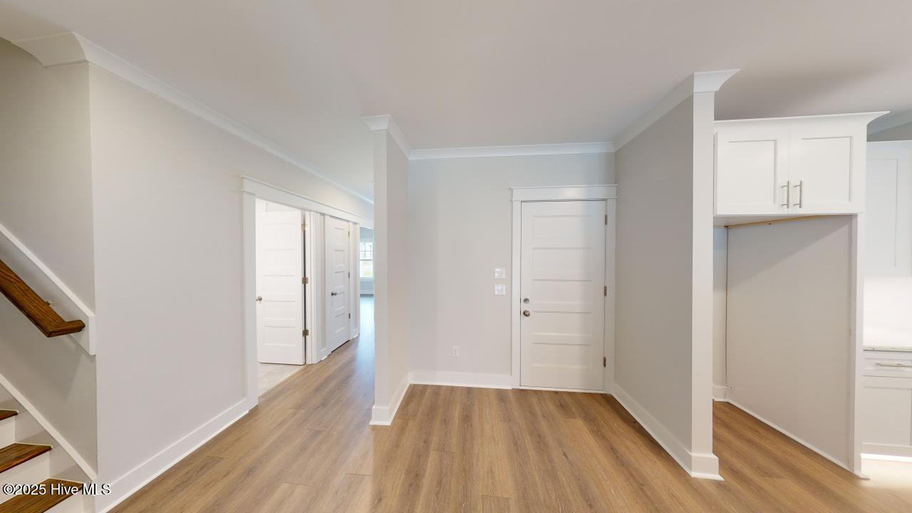 2082 Greenside Manor Drive L-37 Property Photo 3