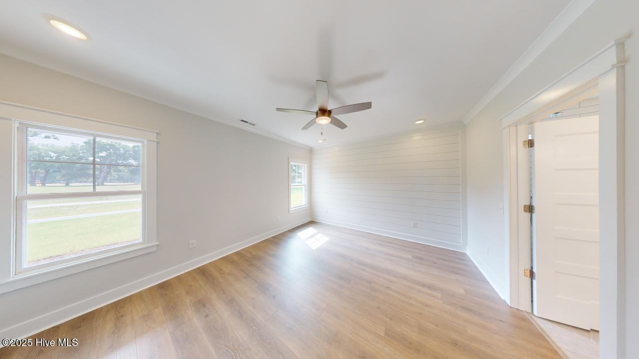 2082 Greenside Manor Drive L-37 Property Photo 12