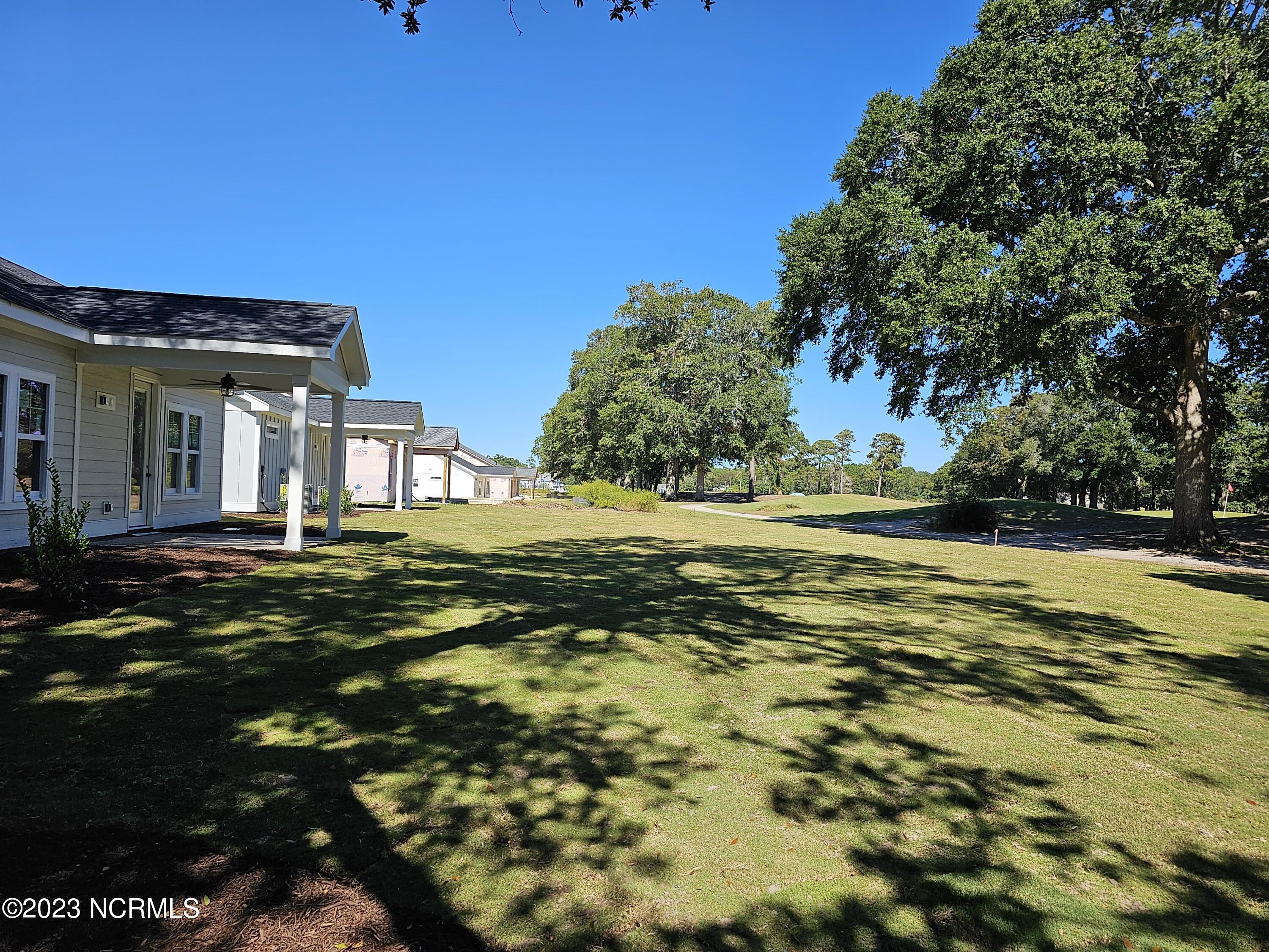 2082 Greenside Manor Drive L-37 Property Photo 34