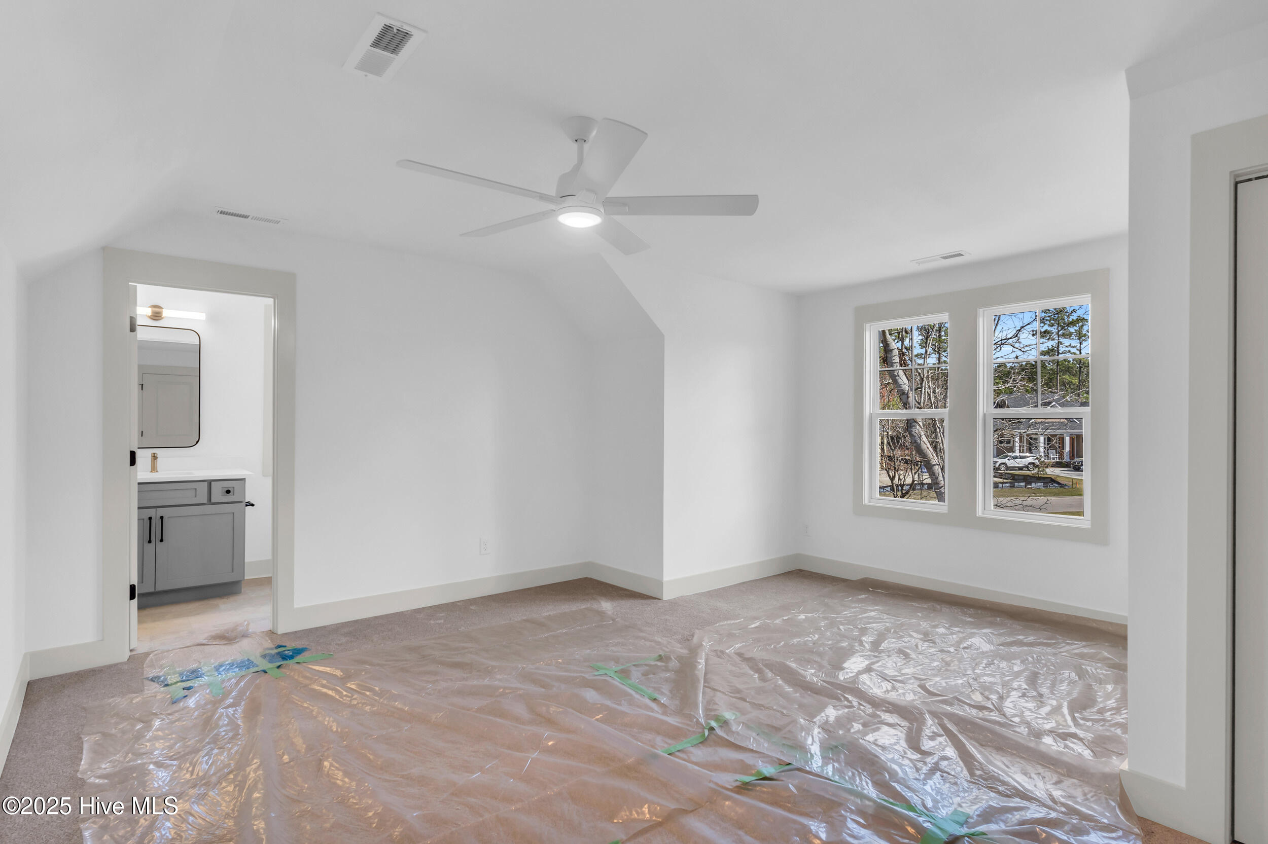 678 Breezewood Drive Property Photo 28