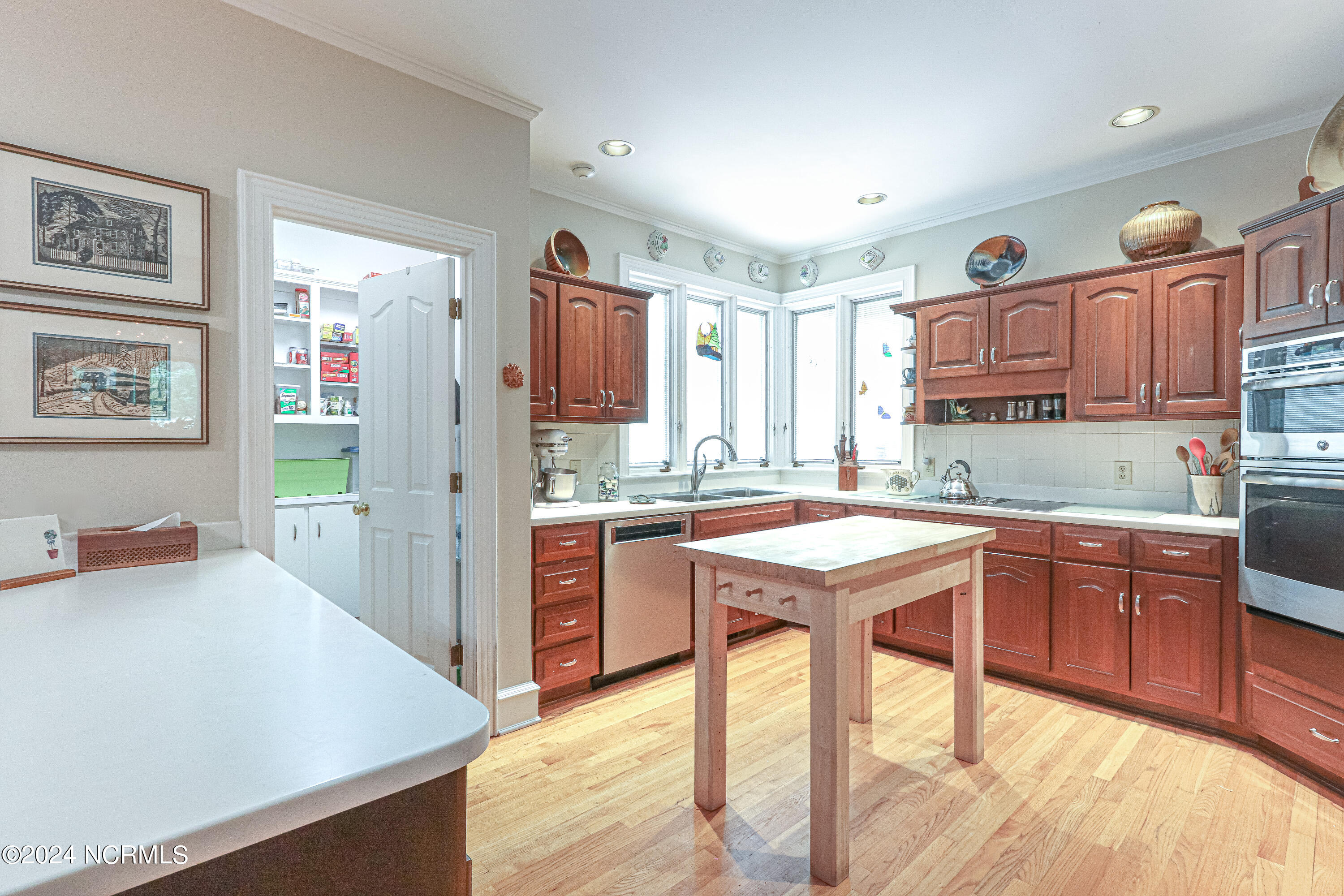 3 Sodbury Court Property Photo 28