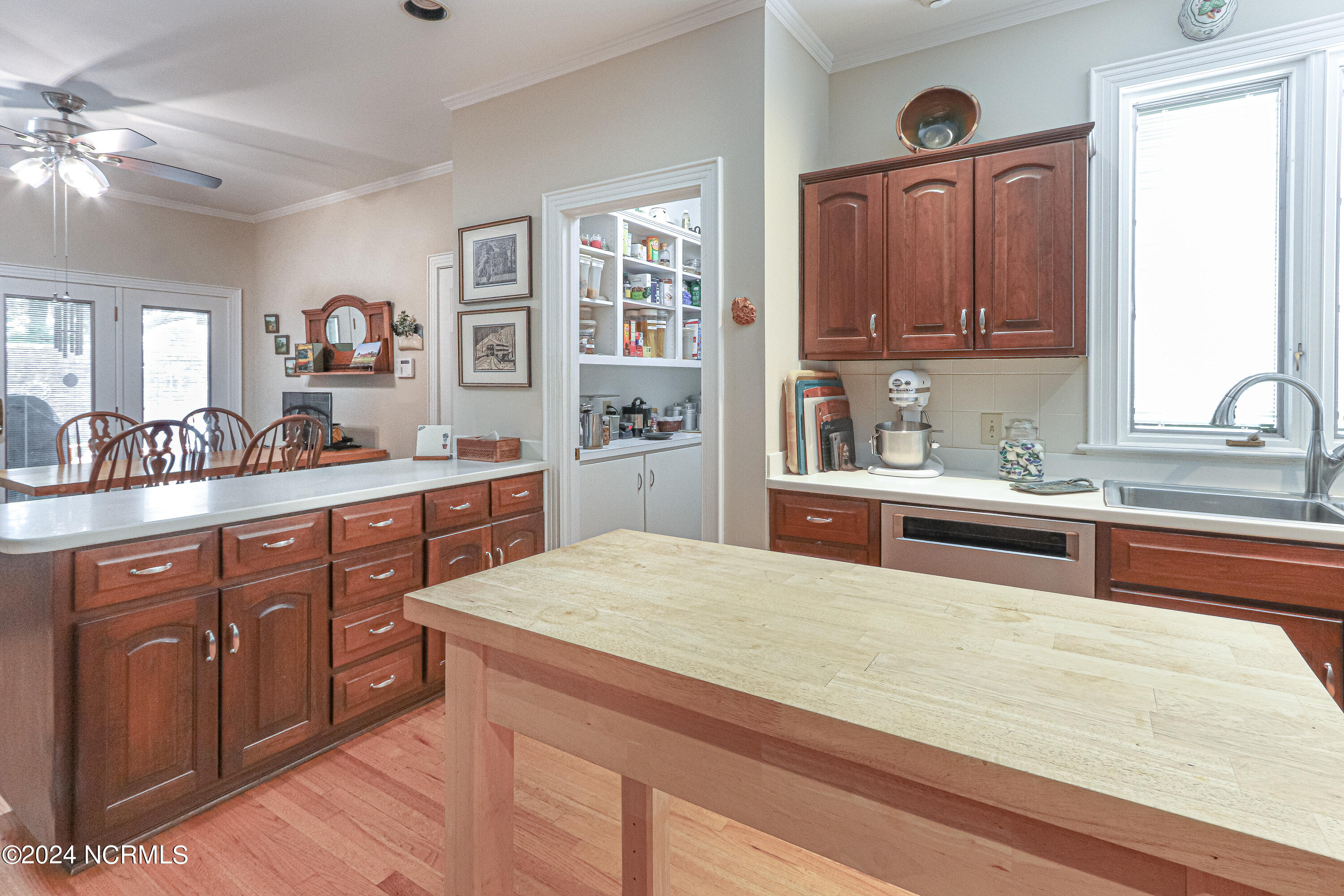 3 Sodbury Court Property Photo 31