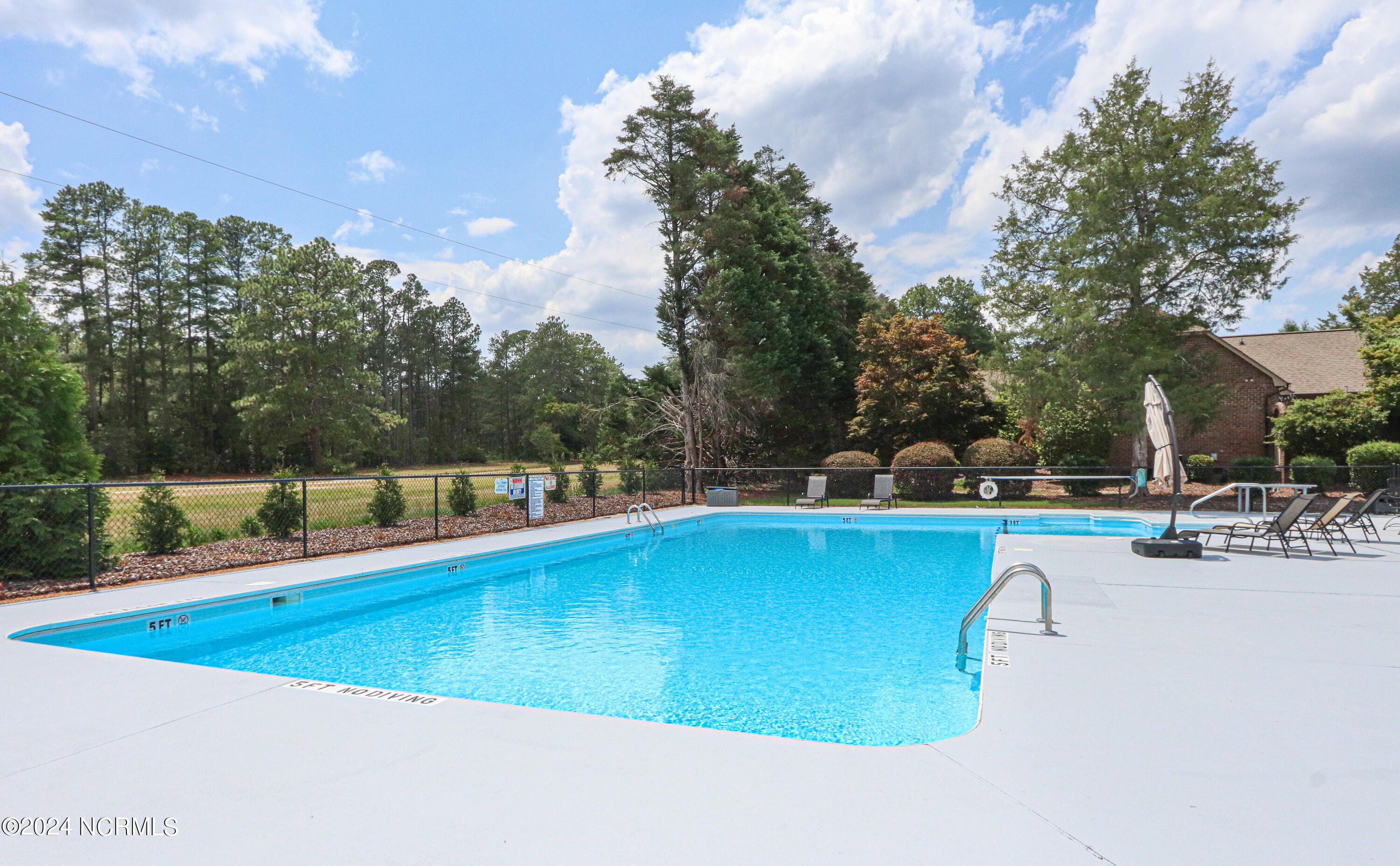 3 Sodbury Court Property Photo 45