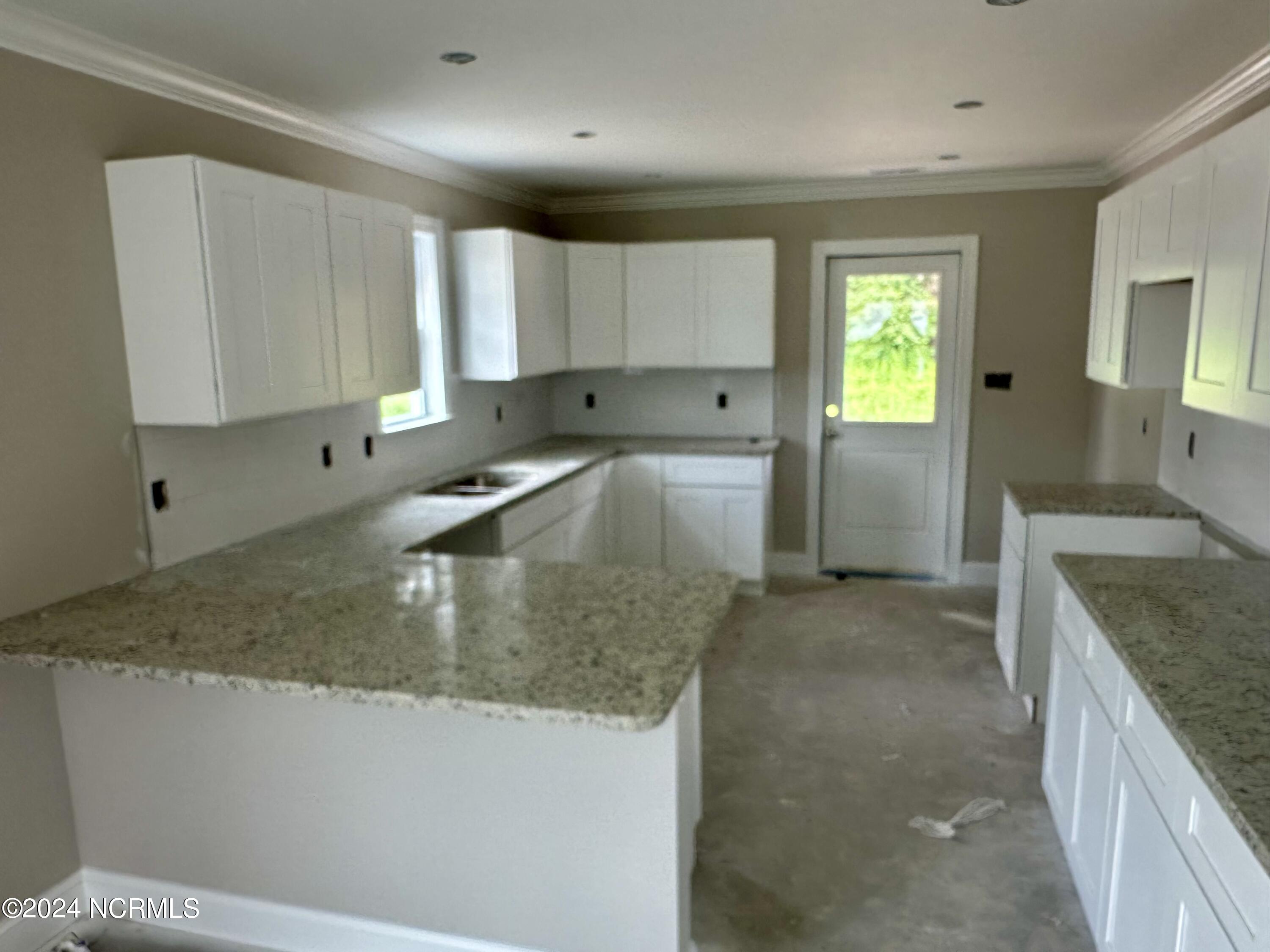 87 Hampton Way Property Photo 2