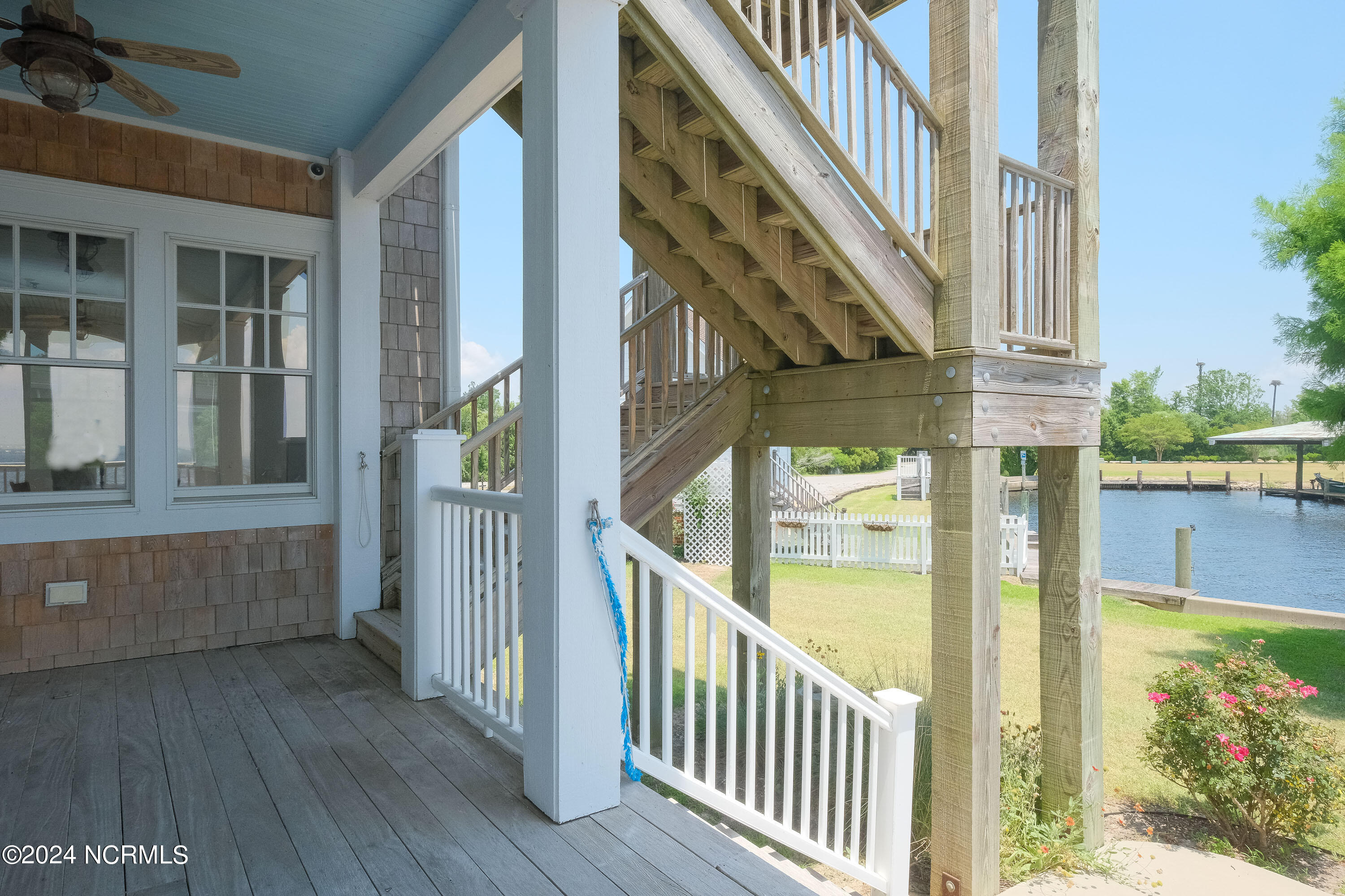 108 Wharf Landing Drive Property Photo 28