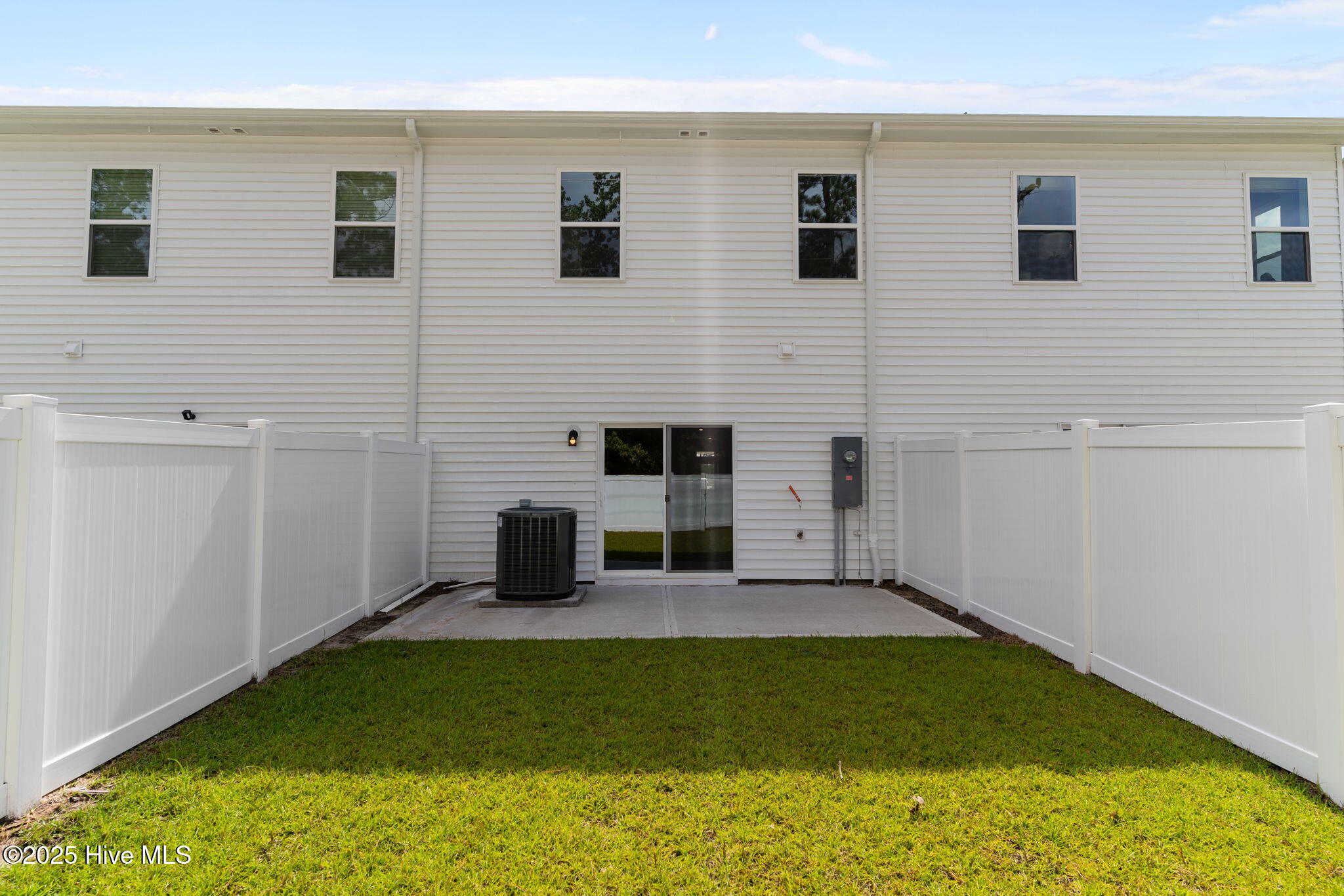 1042 Ben Thomas Dr Ne , # 2 Property Photo 3