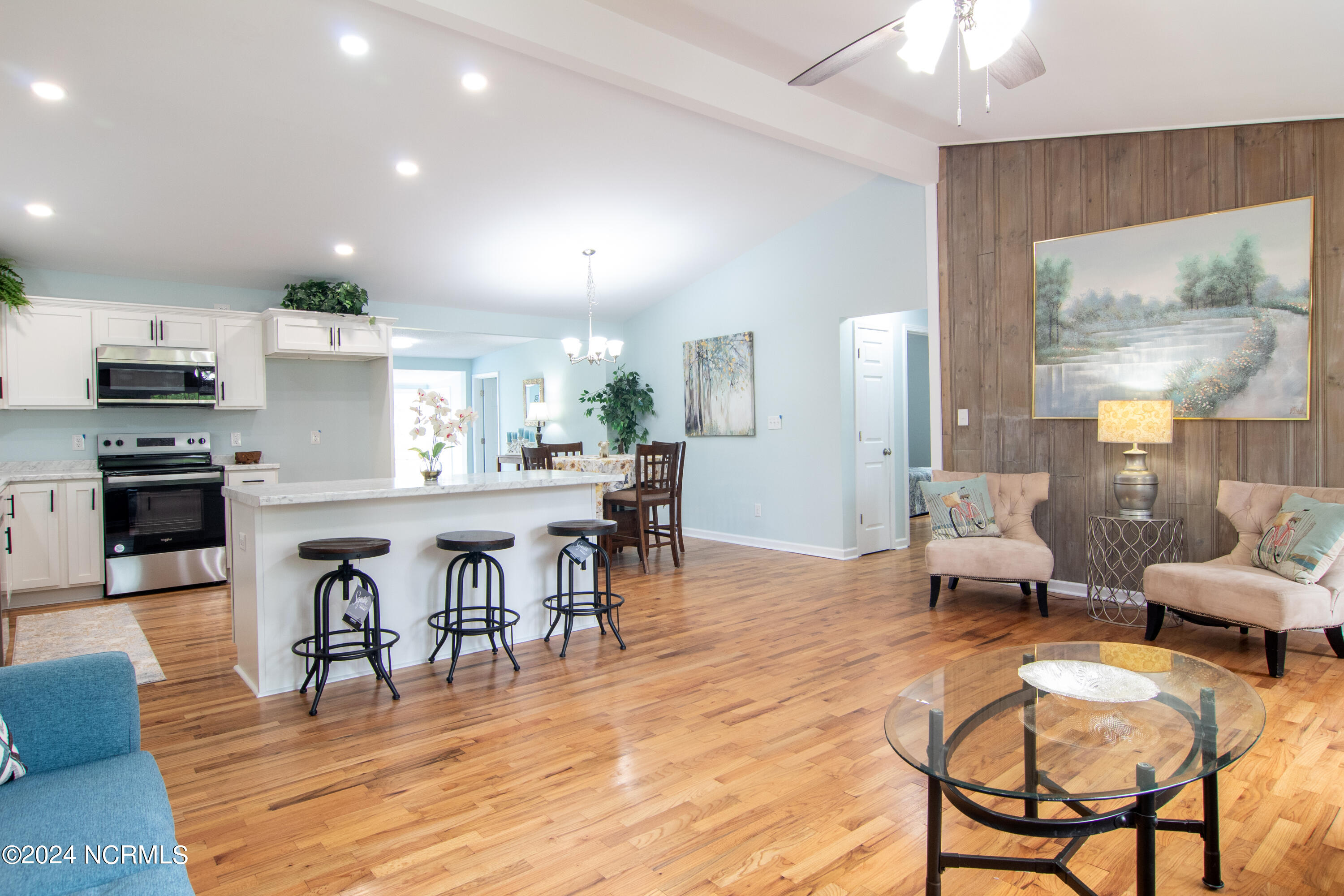 259 N Hills Drive Property Photo 8