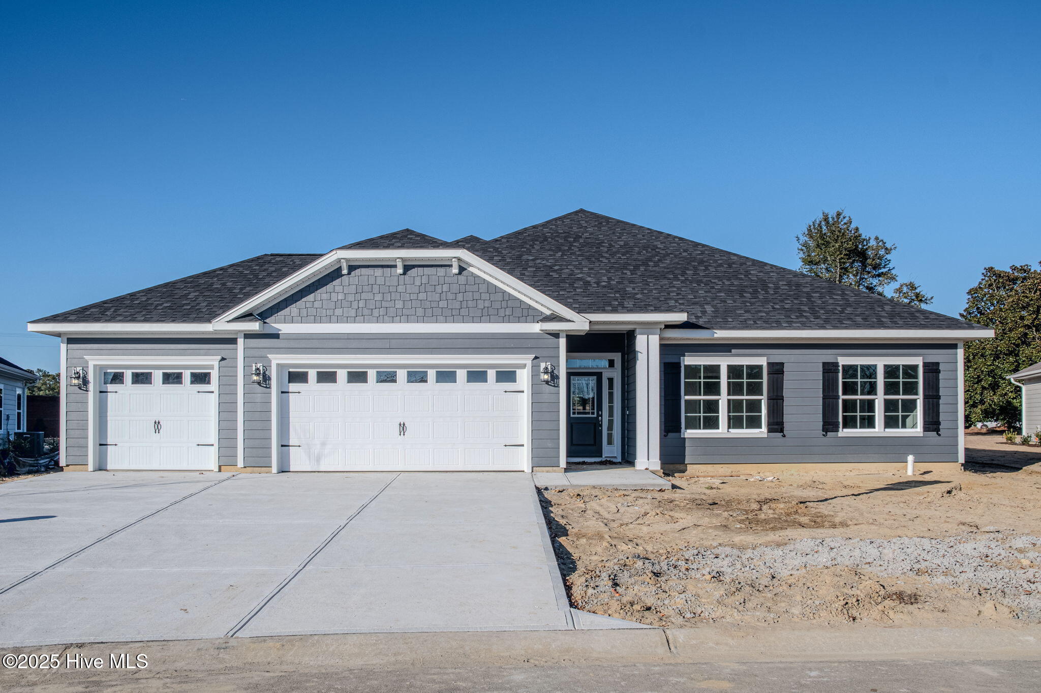 122 Firethorn Circle Property Photo 1