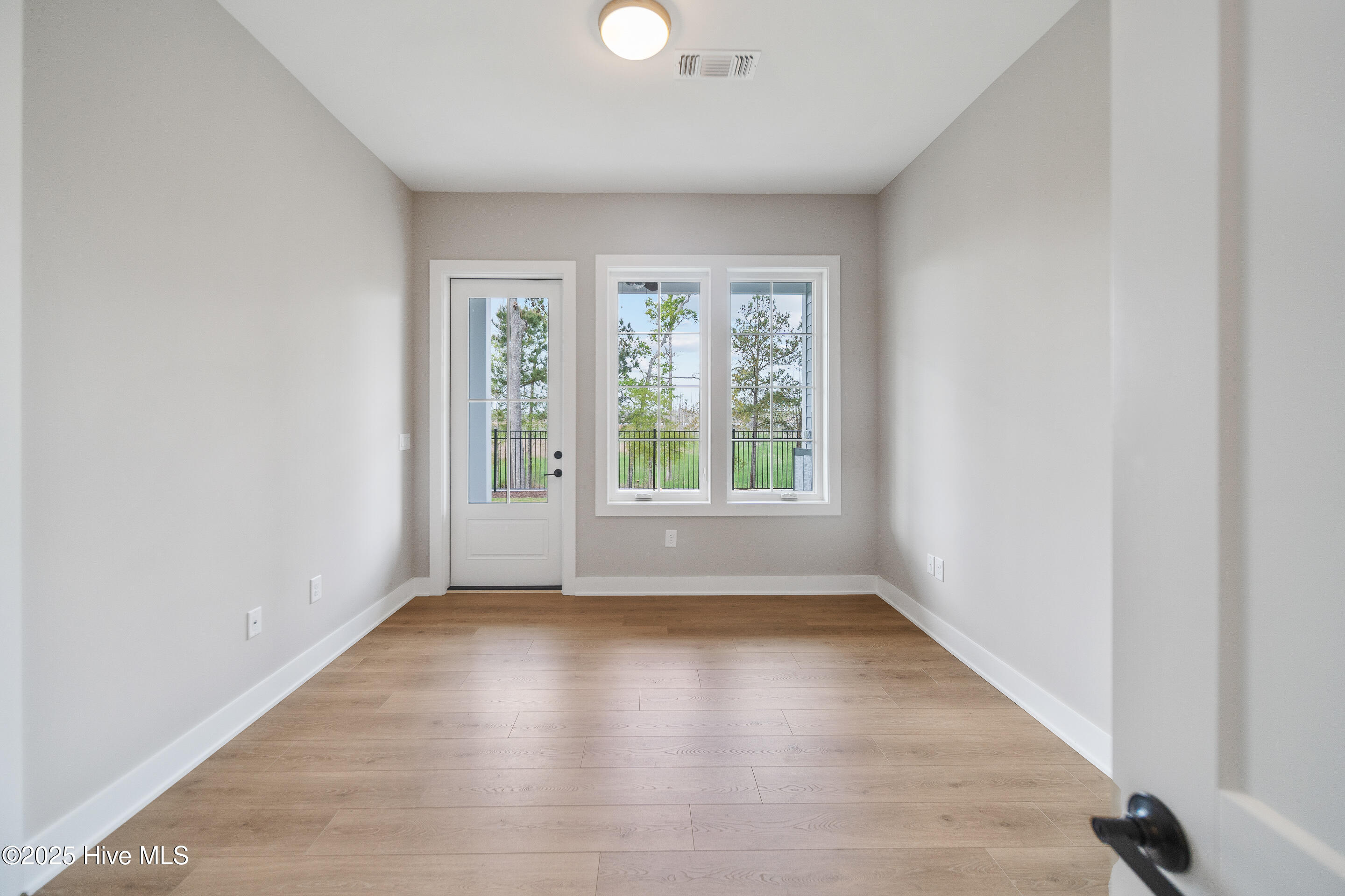 2597 Alvernia Drive Property Photo 3