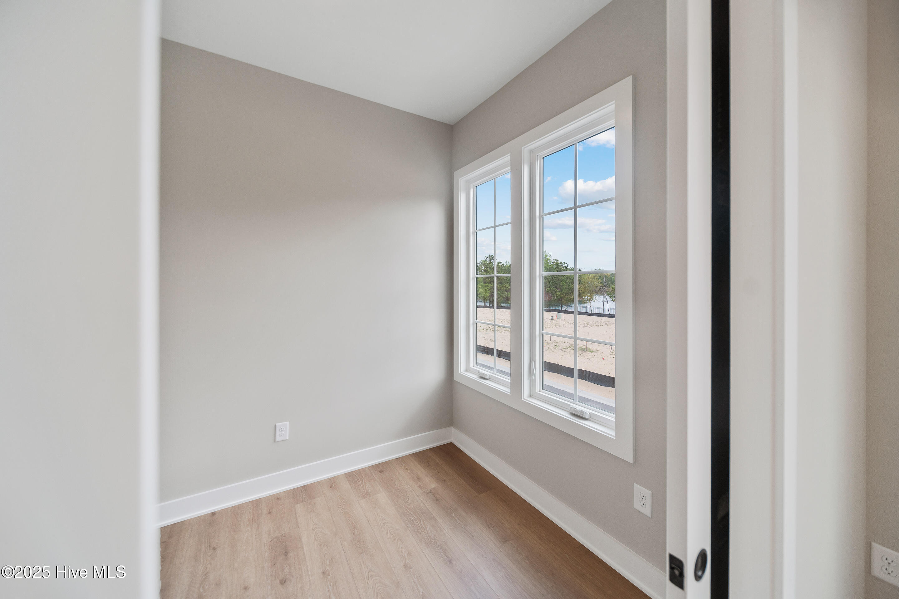 2597 Alvernia Drive Property Photo 13