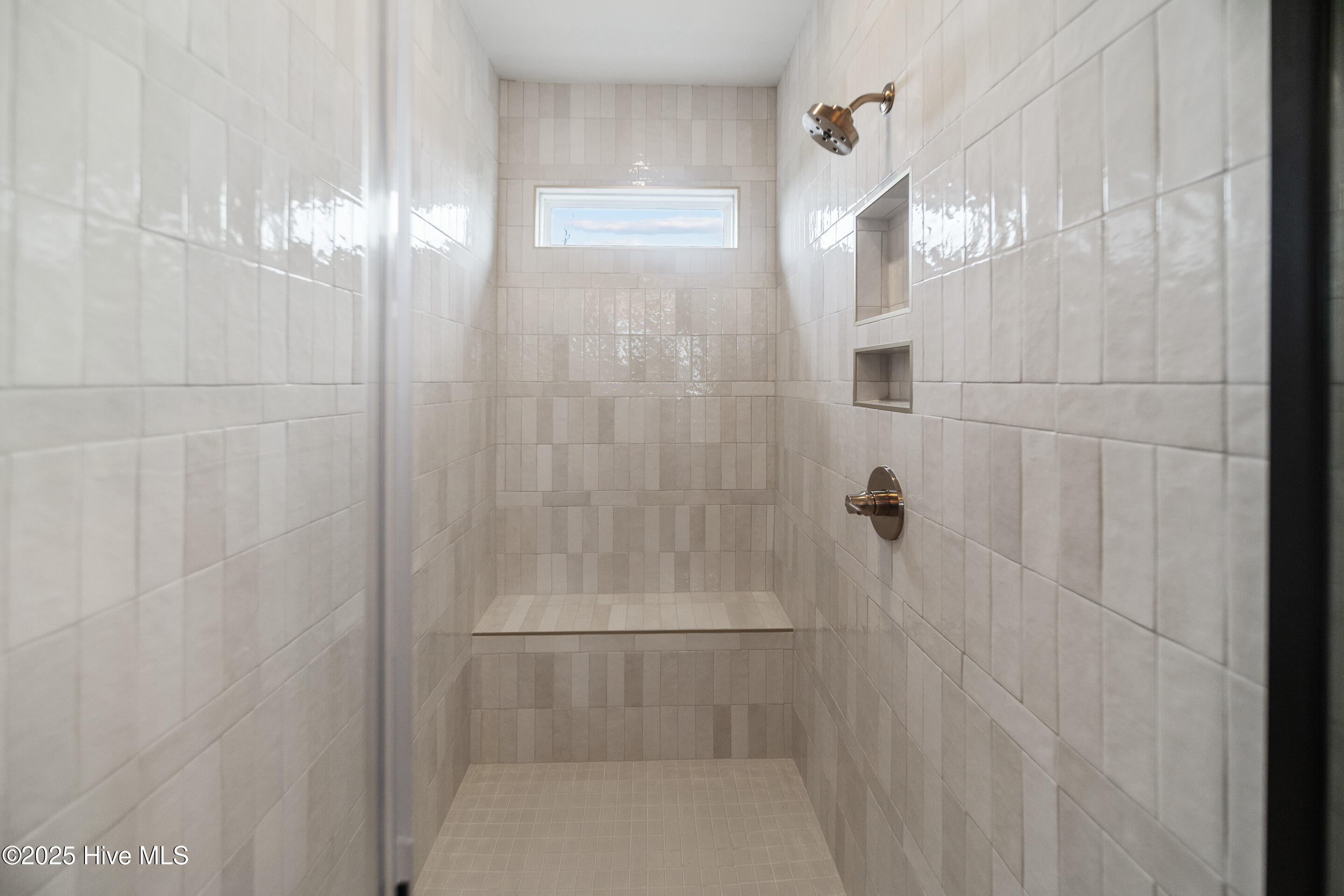 2597 Alvernia Drive Property Photo 18