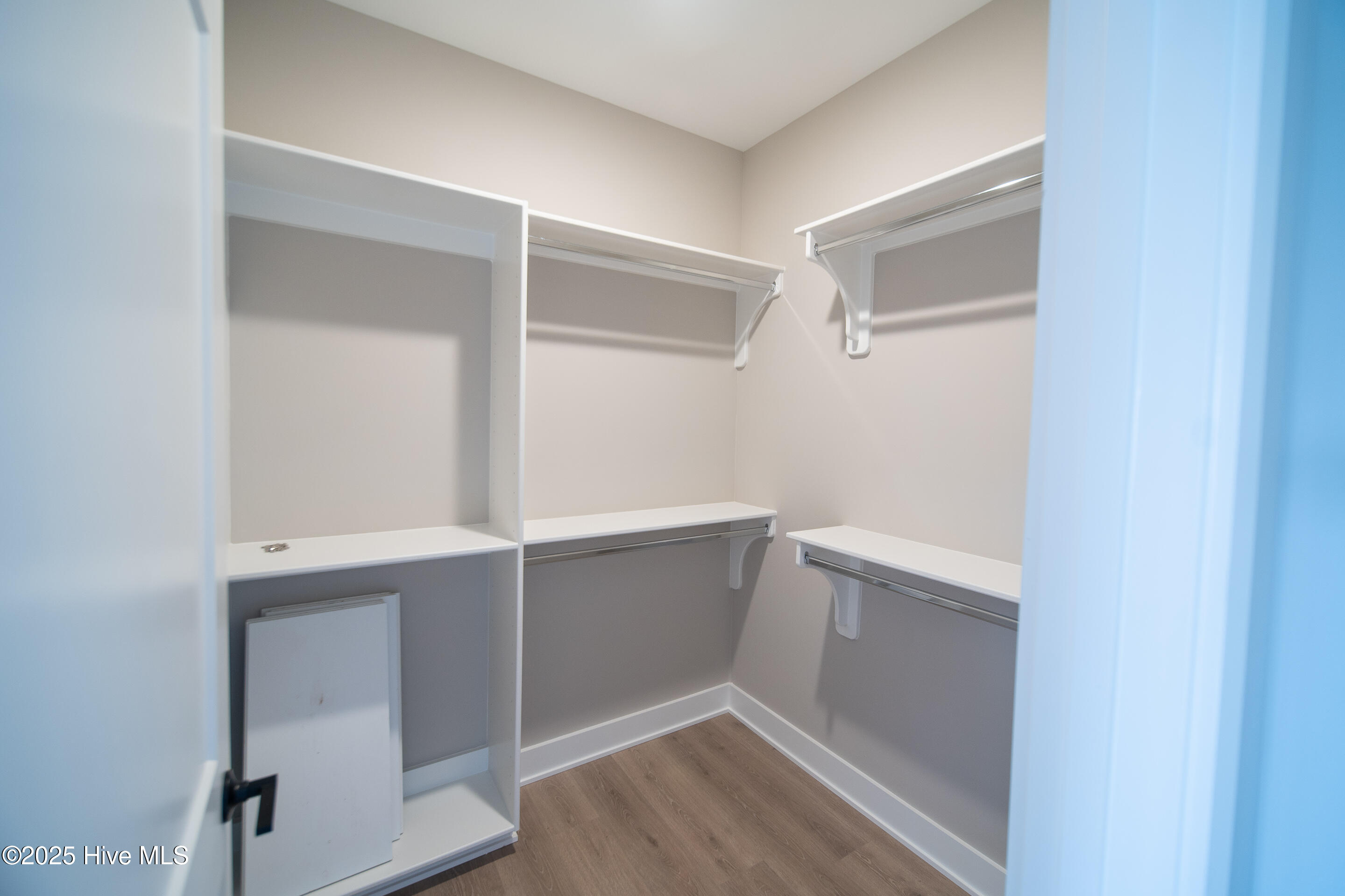 2597 Alvernia Drive Property Photo 21