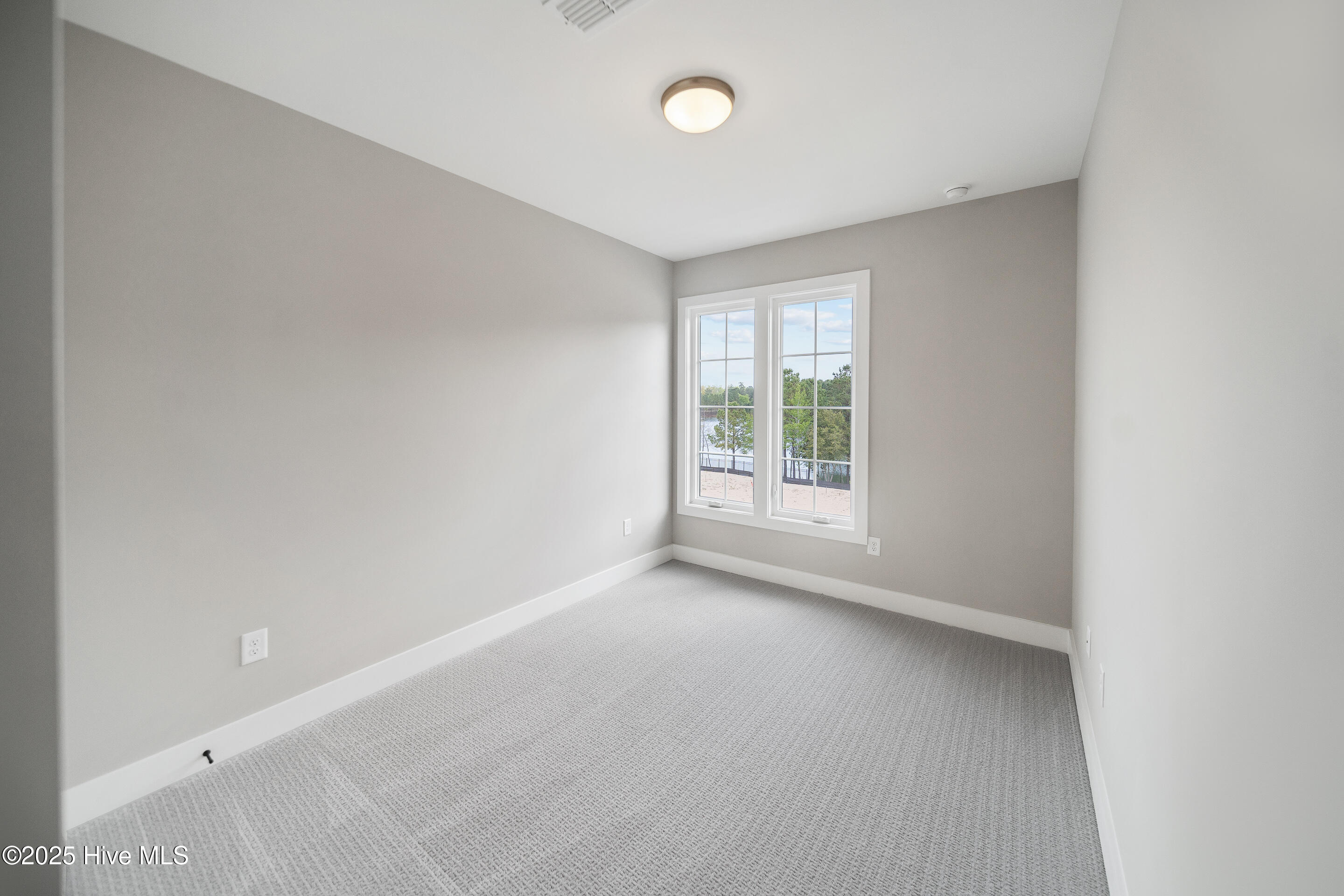 2597 Alvernia Drive Property Photo 28