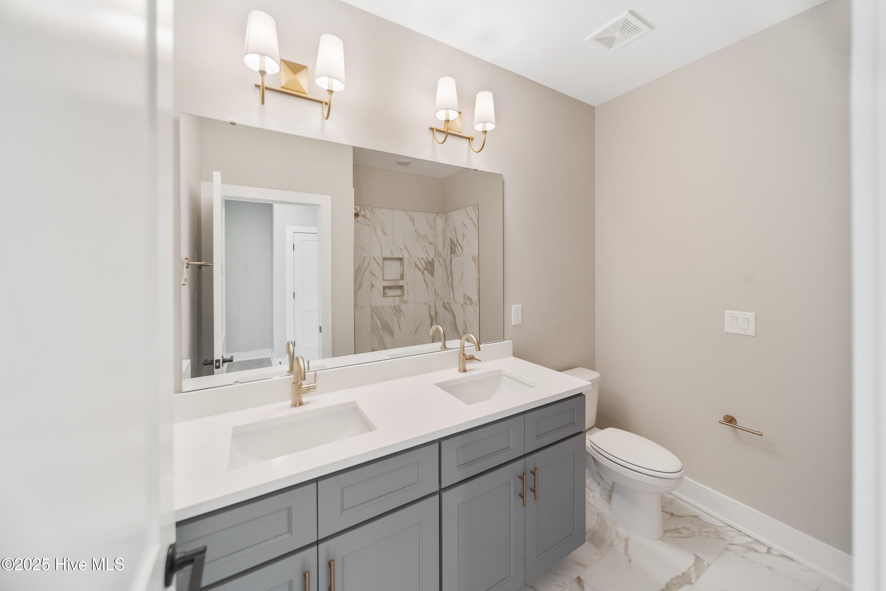 2597 Alvernia Drive Property Photo 32