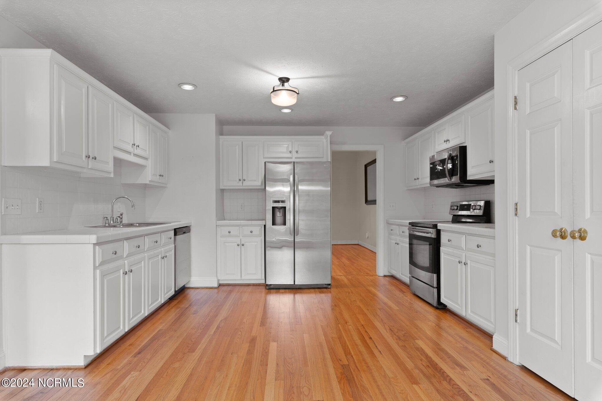 16180 Caddie Court Property Photo 4