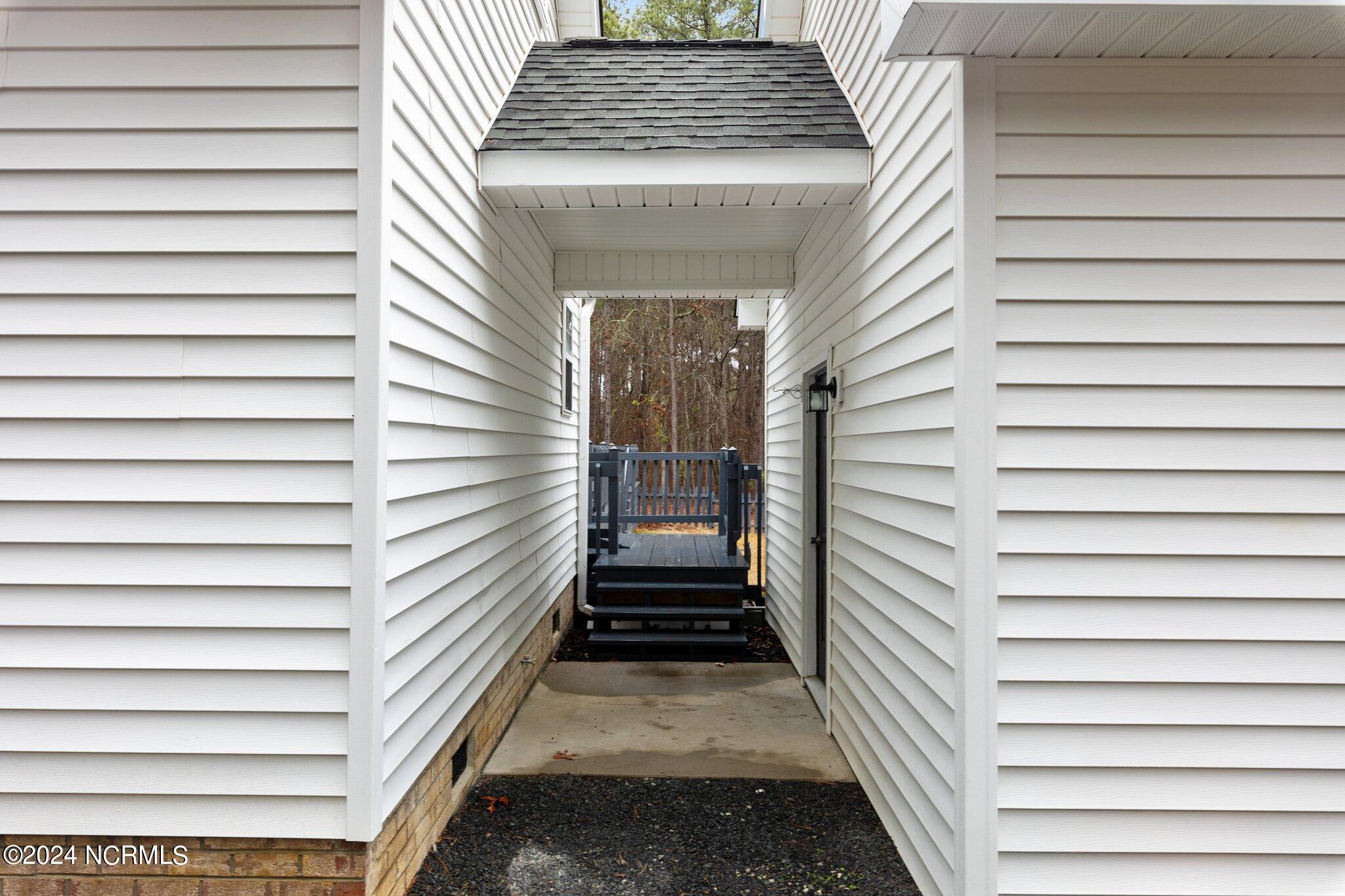 16180 Caddie Court Property Photo 27