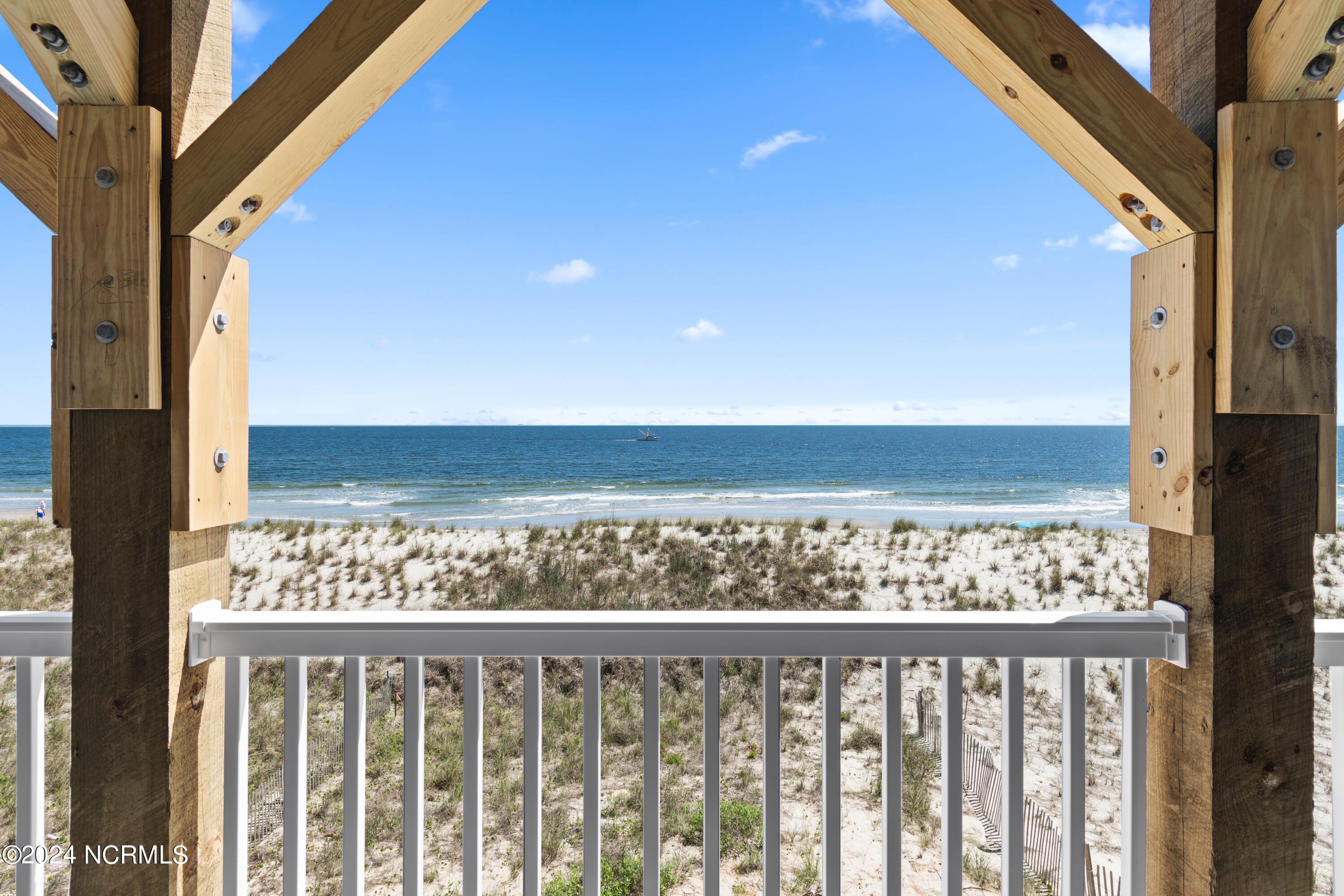 2909 E Beach Drive Property Photo 22