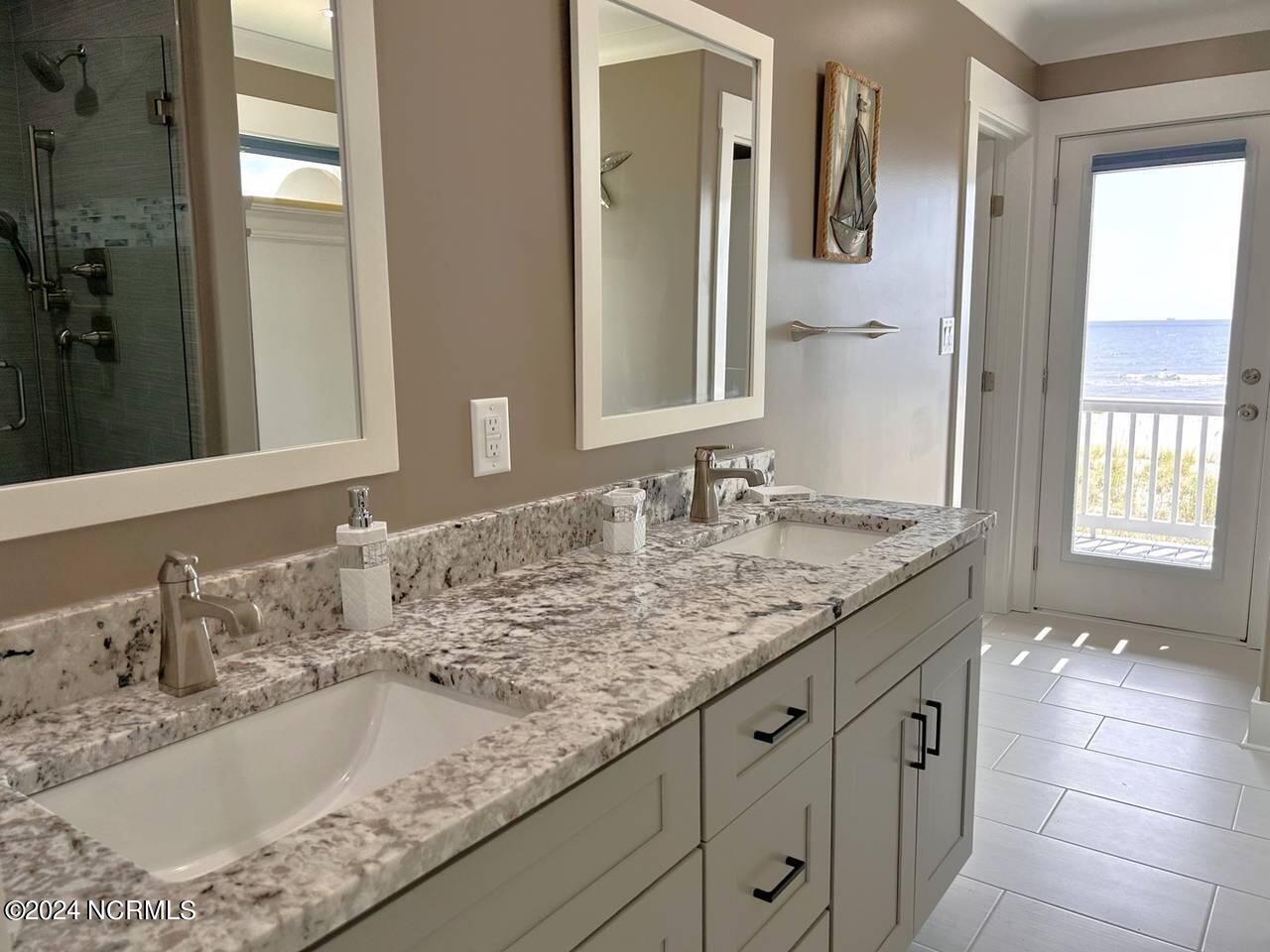 2909 E Beach Drive Property Photo 44
