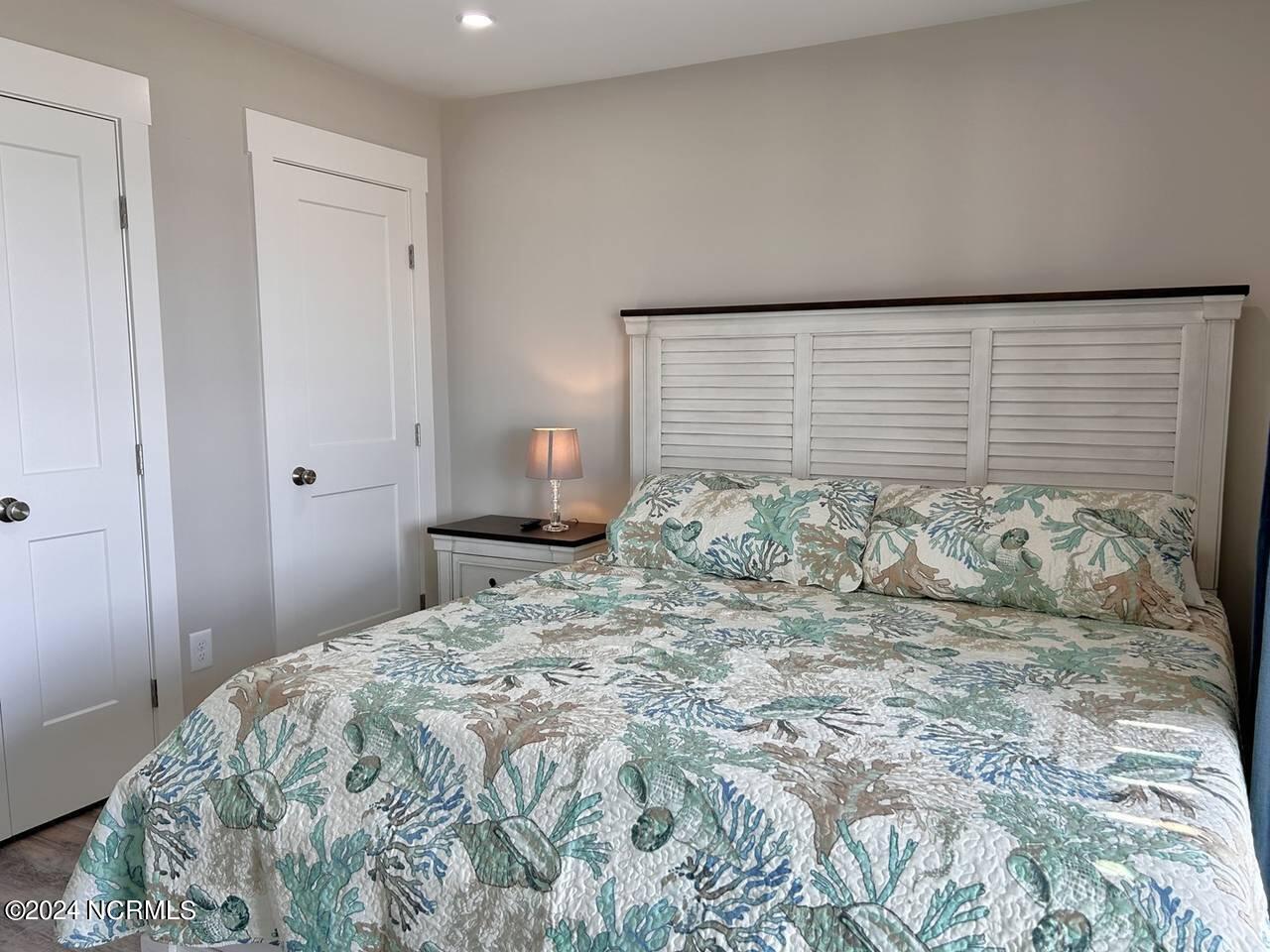 2909 E Beach Drive Property Photo 49