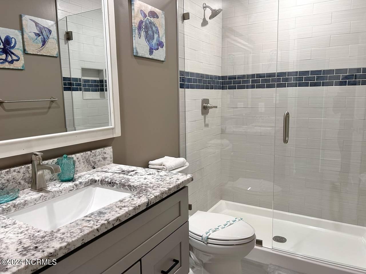 2913 E Beach Drive Property Photo 31