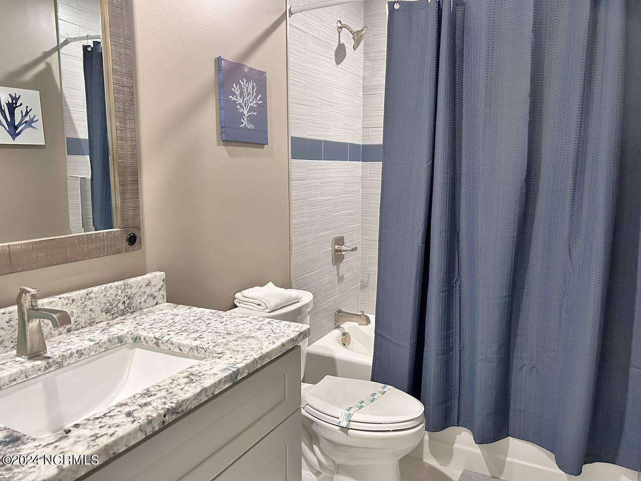 2913 E Beach Drive Property Photo 50