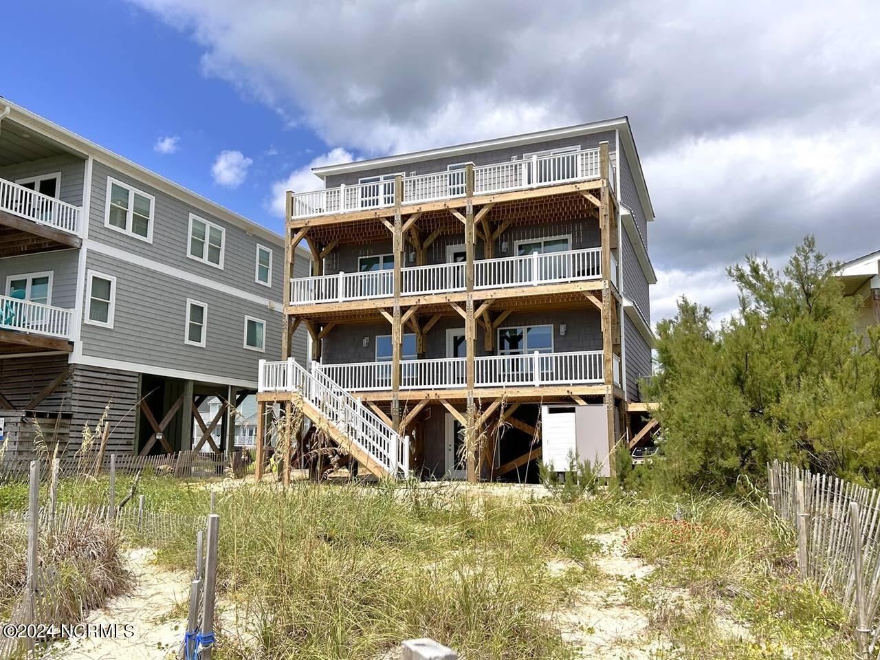 2913 E Beach Drive Property Photo 72