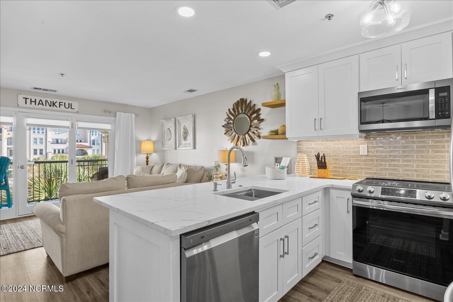 790 New River Inlet Road Unit 207a Property Photo 11
