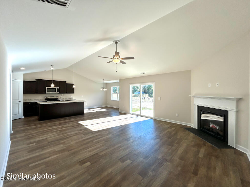 531 Orchard Creek Drive Property Photo 6