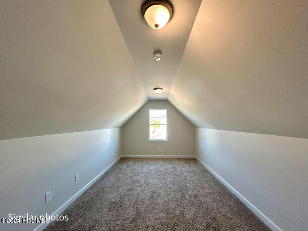531 Orchard Creek Drive Property Photo 33