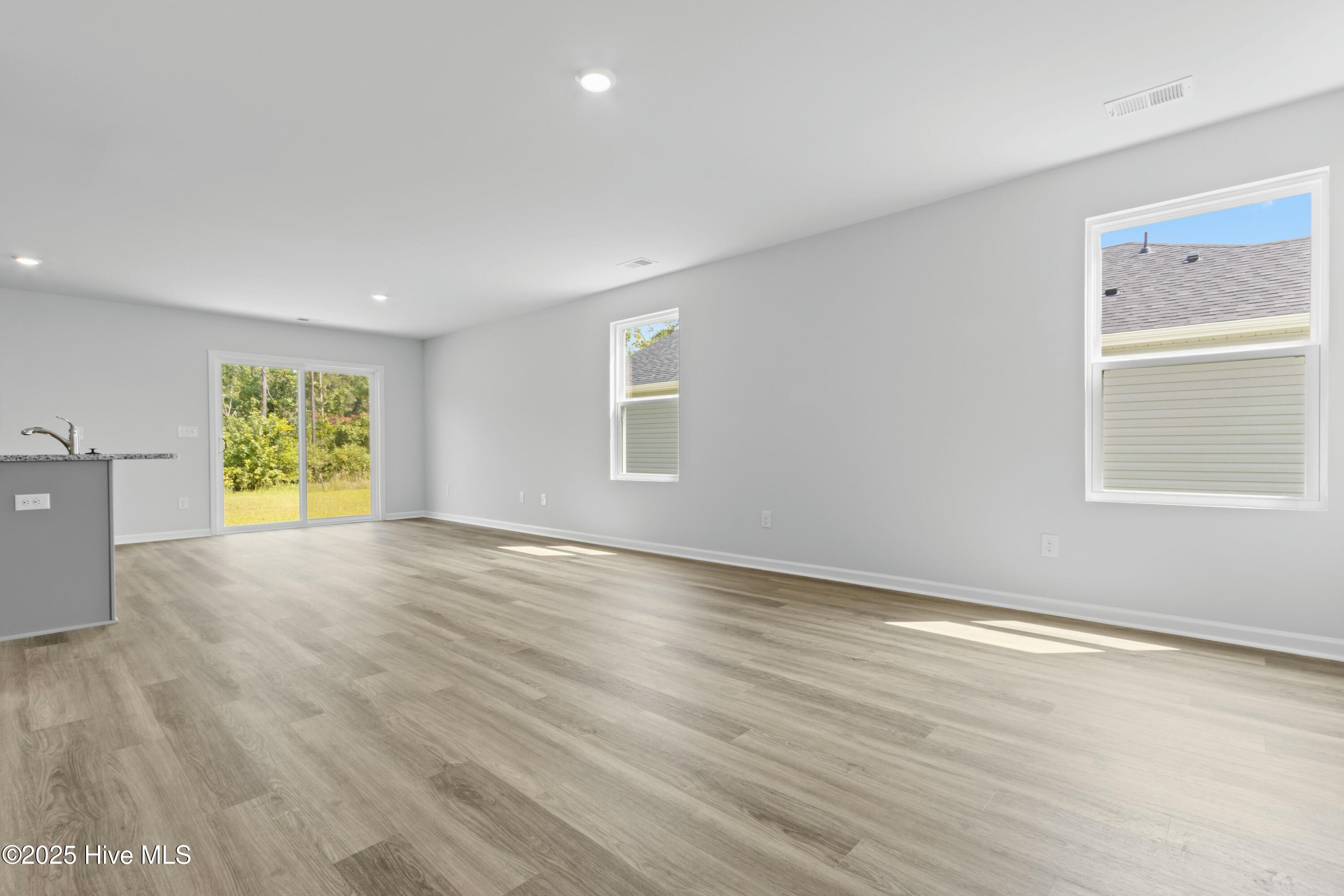 7047 Woodline Drive Property Photo 8