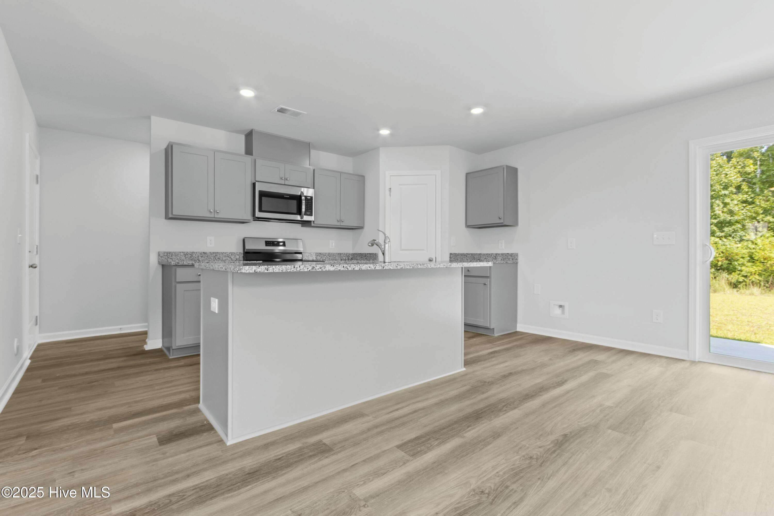 7047 Woodline Drive Property Photo 13