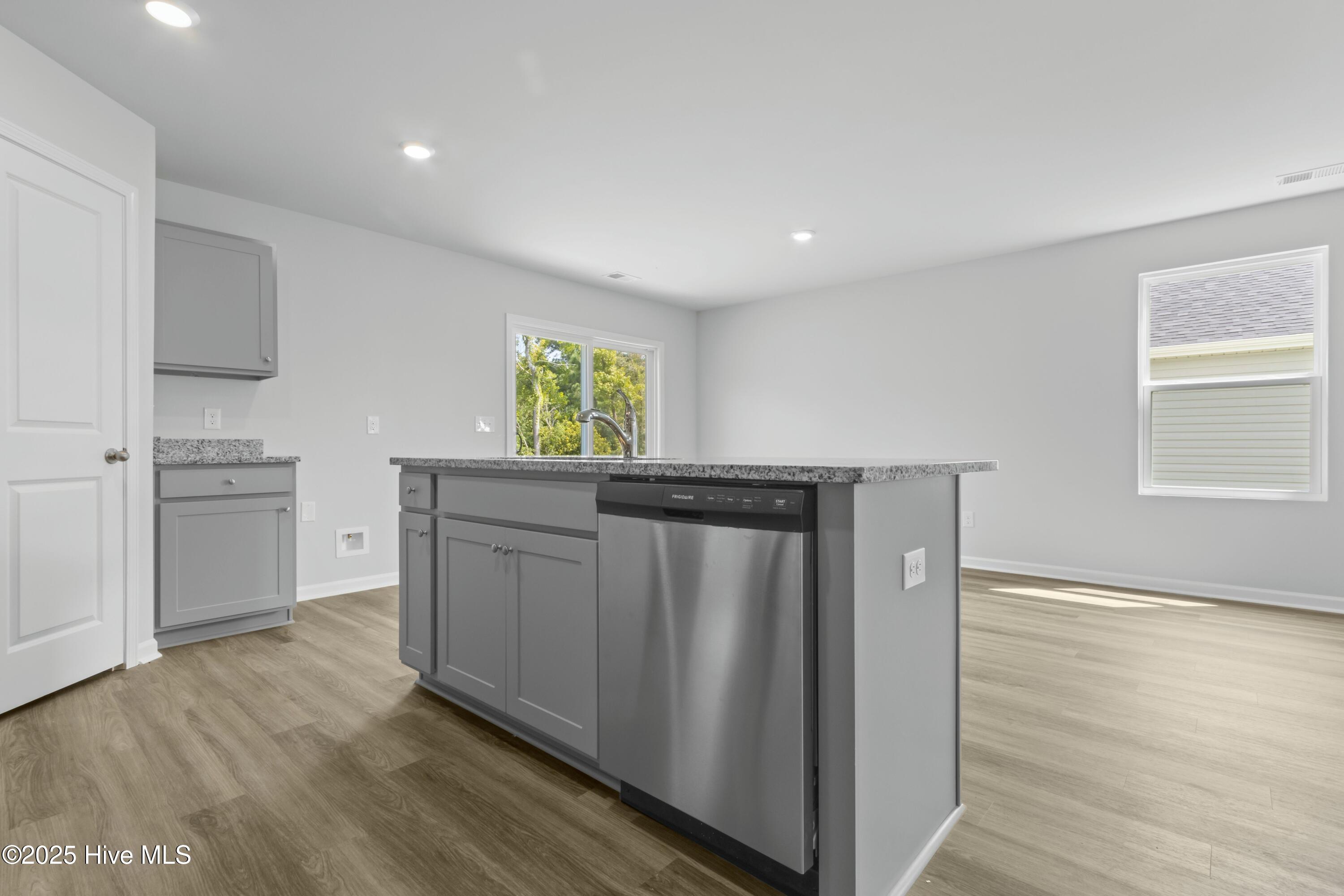 7047 Woodline Drive Property Photo 14