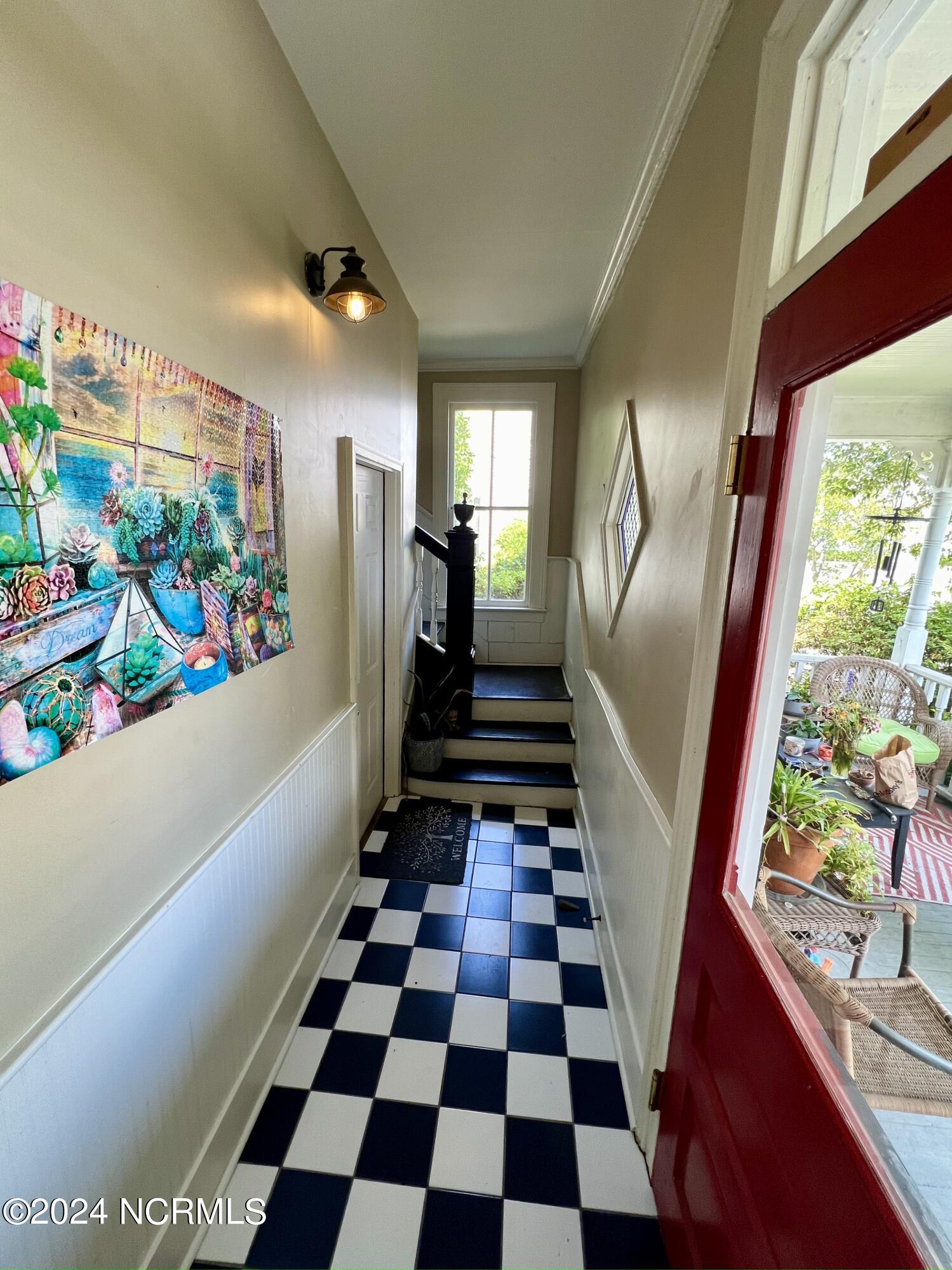 413 Hancock Street Property Photo 1